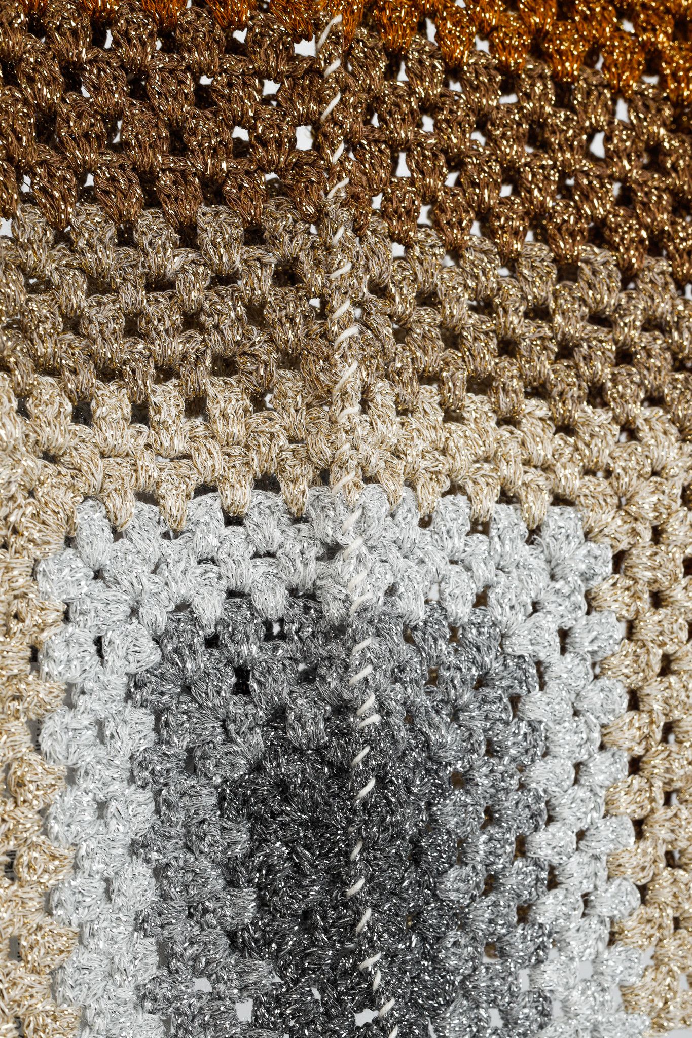 Designer Rose Carmine Neutral-Tone Lurex Crochet Tank Size S / US 4 / IT 40 - 6 Thumbnail
