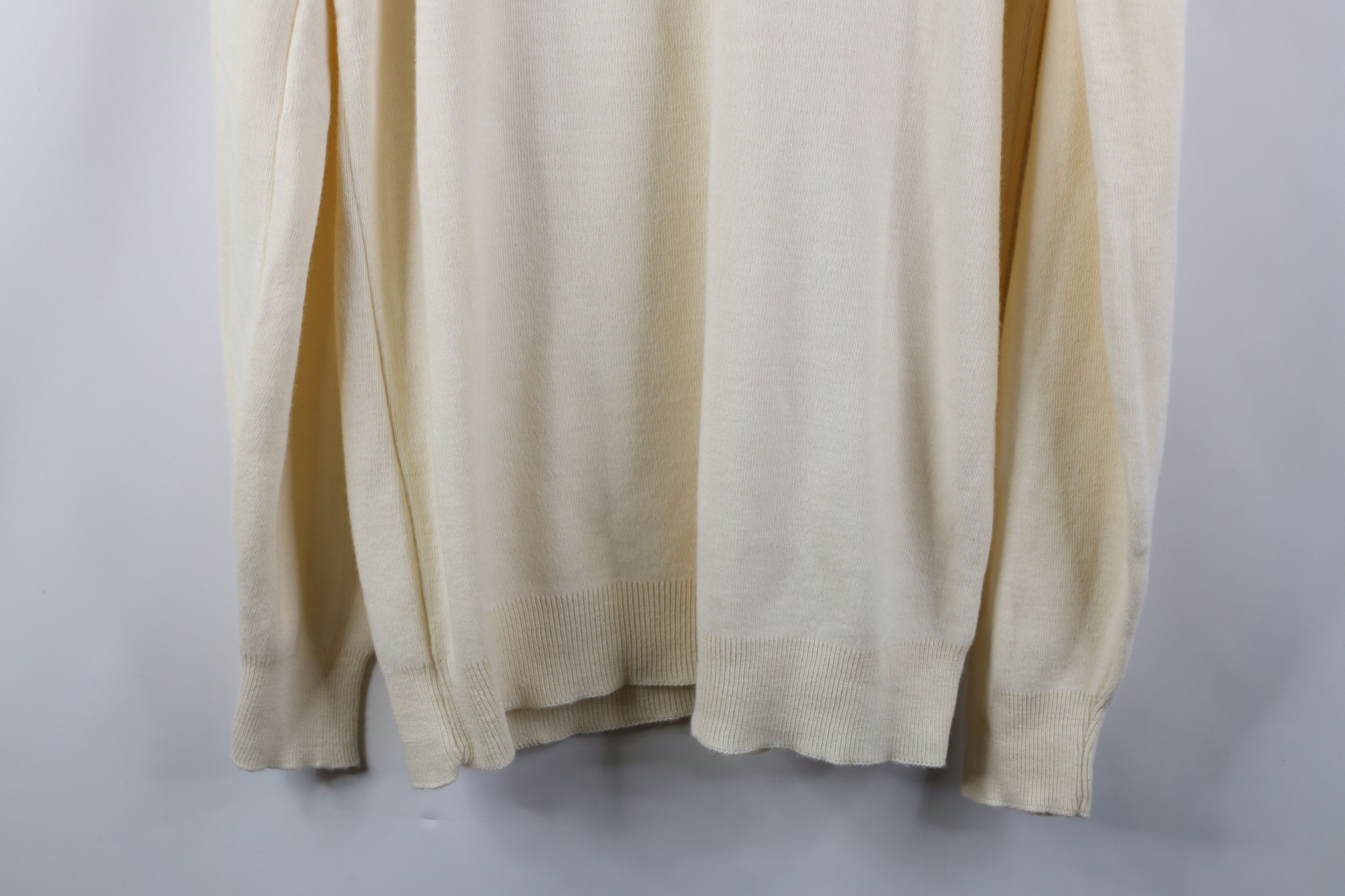 Vintage Vintage 70s Streetwear V-Neck Sweater Cream Acrylic USA Size US XXL / EU 58 / 5 - 12 Thumbnail