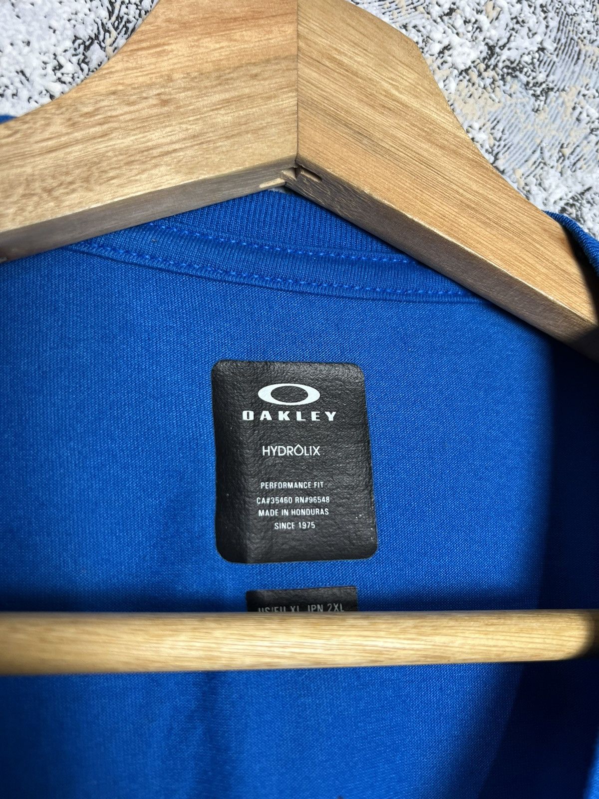 Oakley Oakley Surfing Rare T-Shirt Big Logo Size US XL / EU 56 / 4 - 3 Thumbnail