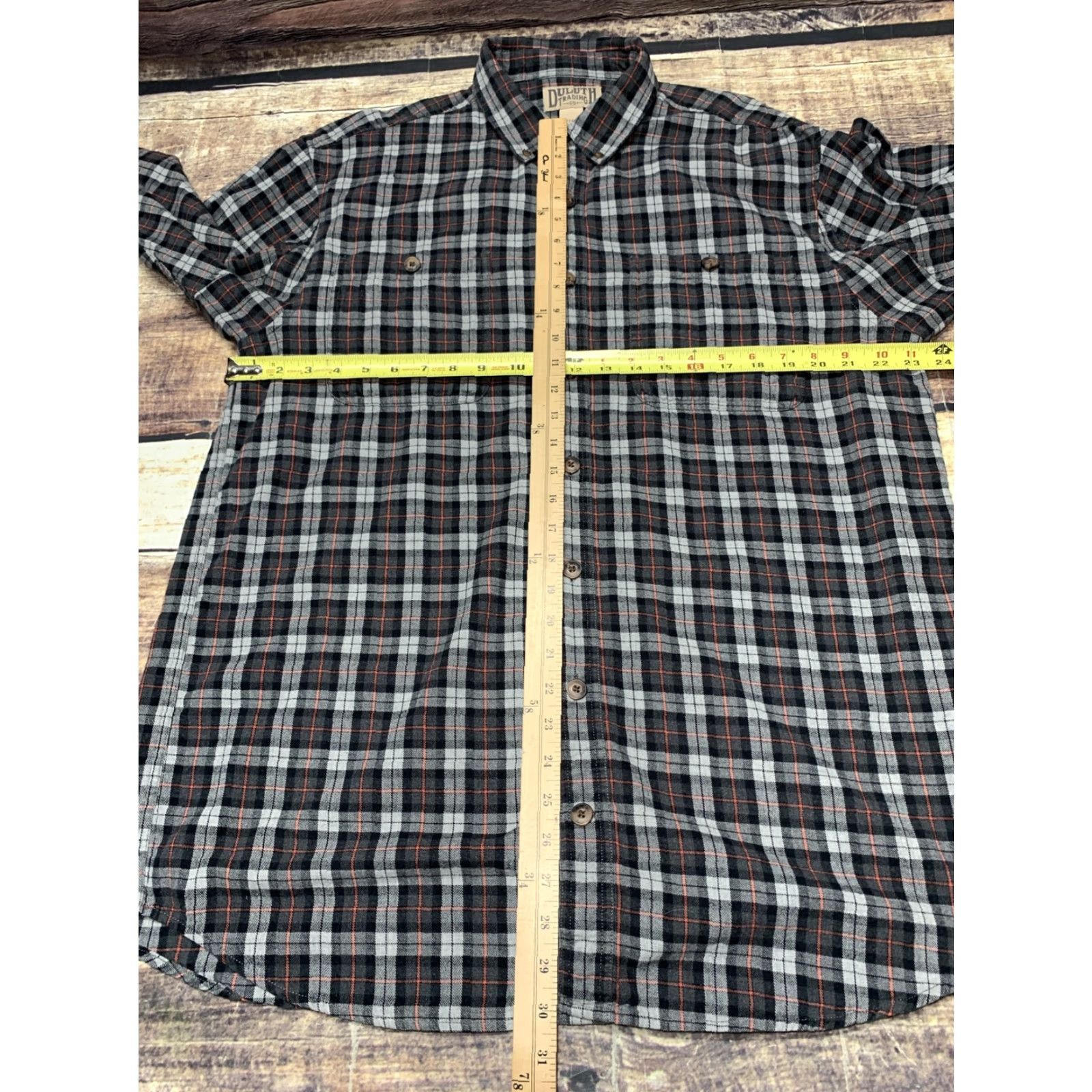CO Duluth Flannel Shirt Mens L Button-Up Black Gray Plaid Long Sleeve Shirt Size US L / EU 52-54 / 3 - 6 Thumbnail