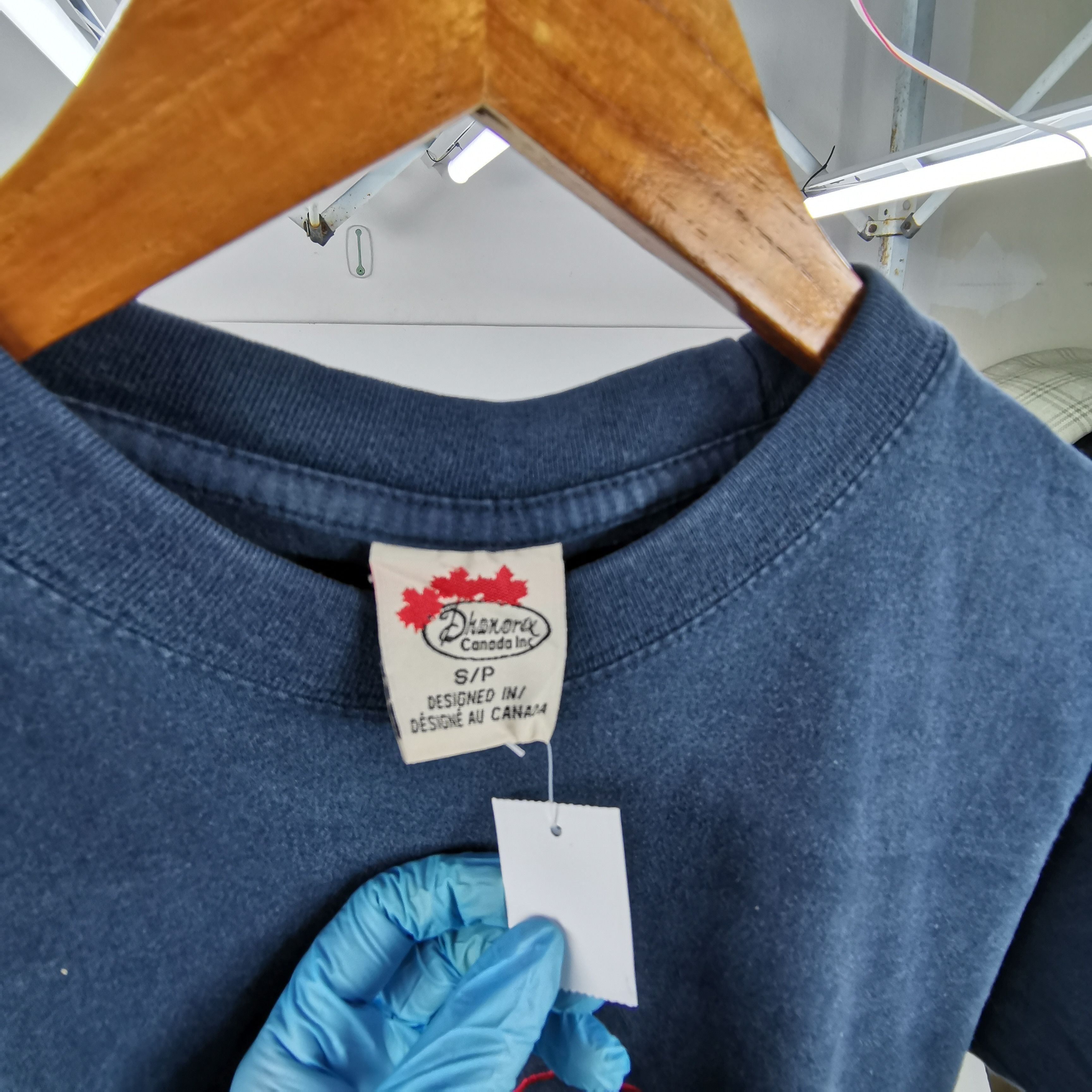 Vintage Vintage 90s Canada Toronto T-Shirt Embroidery Humor Tees Size US XXS / EU 40 - 5 Thumbnail