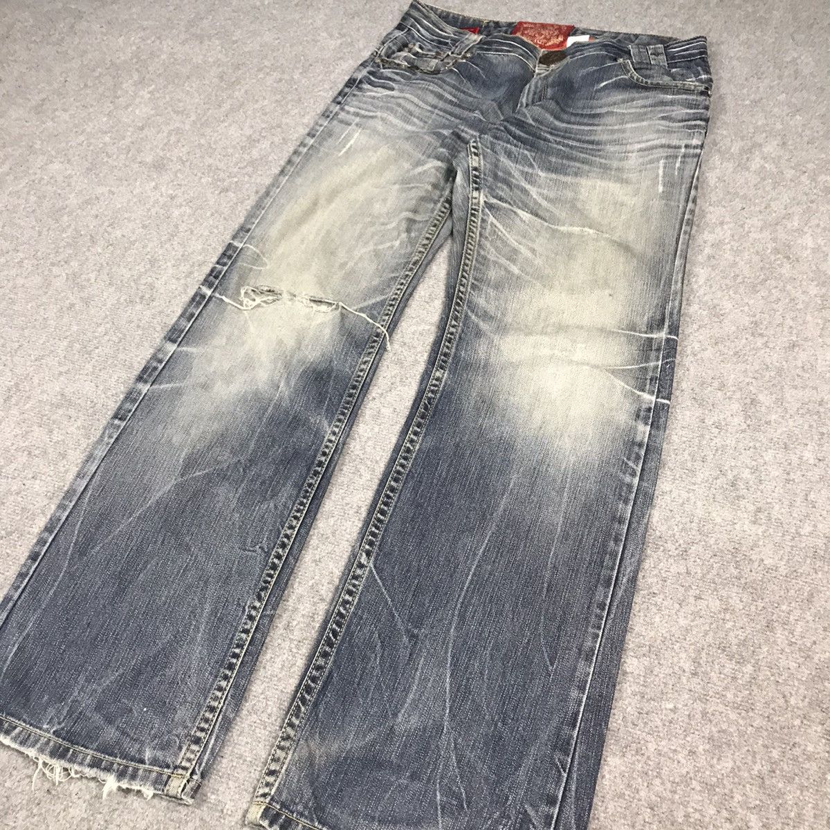 Japanese Brand DISTRESSED DENIM BAGGY RED PEPPER PANTS Size US 34 / EU 50 - 4 Thumbnail