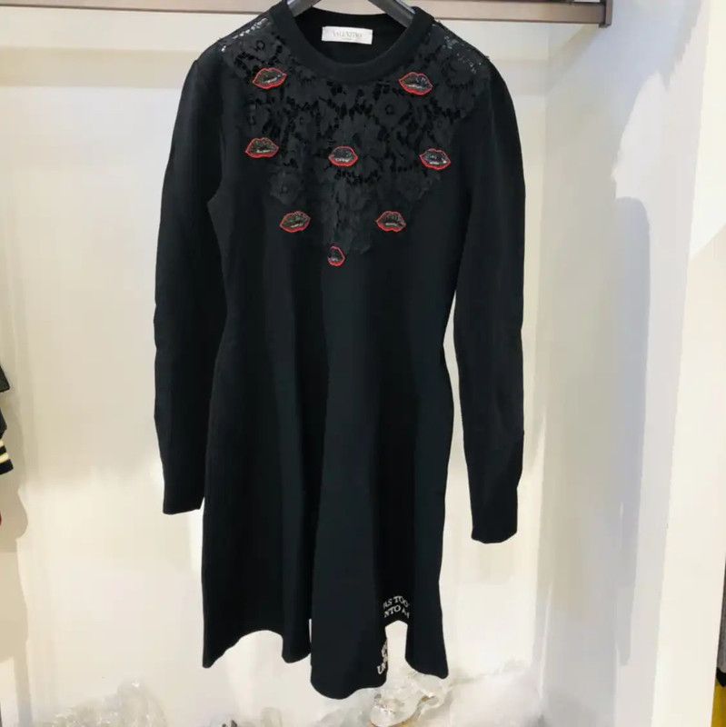 Valentino Valentino Black Long Sleeve Dress for Women 0089 Size L / US 10 / IT 46 - 1 Thumbnail