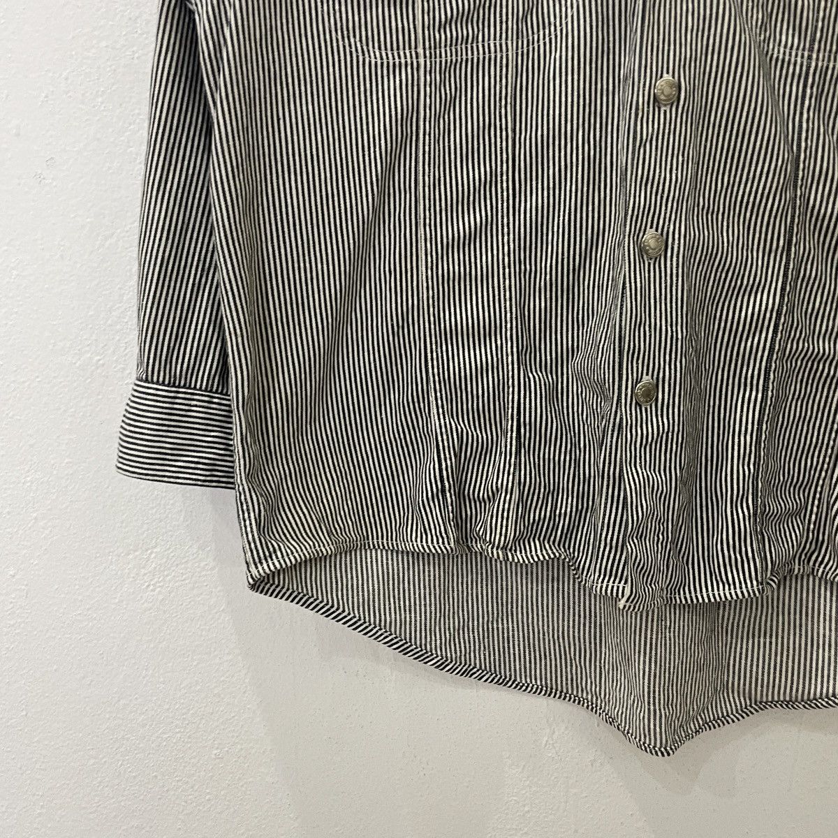 Budweiser Vintage Budweiser Hickory Stripe Button Ups Tee Size US L / EU 52-54 / 3 - 3 Thumbnail