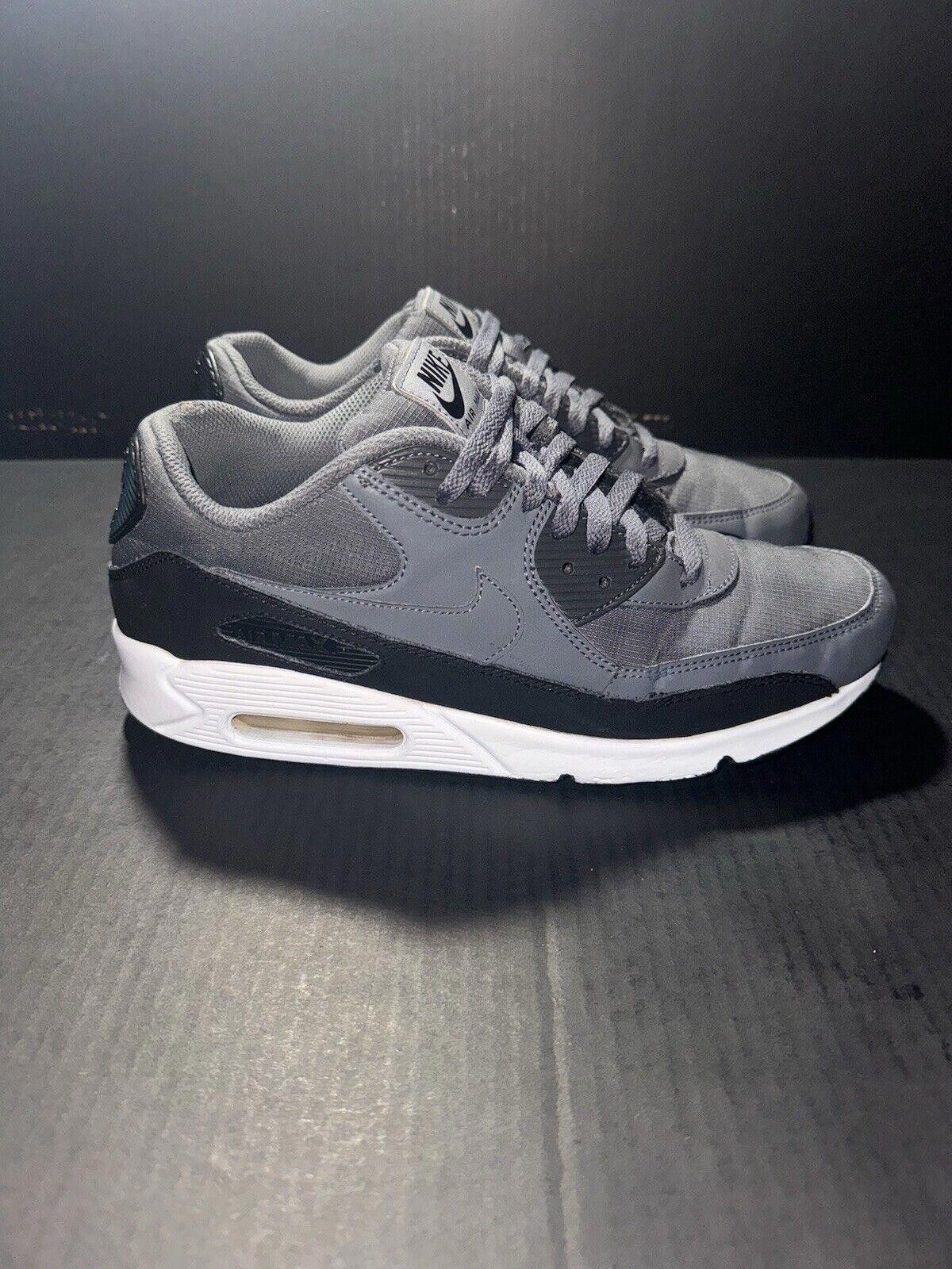 Nike Men's Air Max 90 Black Dark Grey 537384-085 Sz 9.5