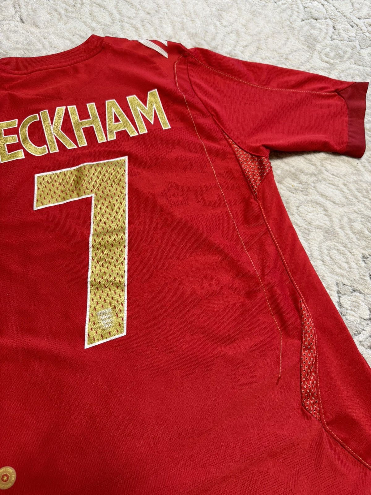 Umbro ENGLAND UMBRO 2006/2008 FOOTBALL AWAY JERSEY #7 BECKHAM Size US S / EU 44-46 / 1 - 7 Thumbnail