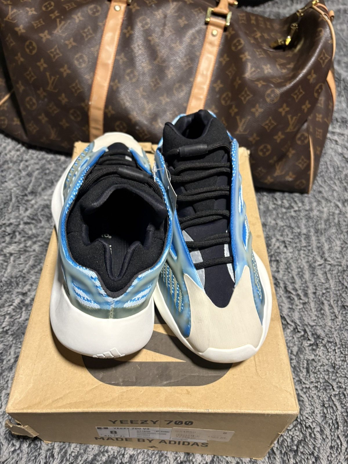 Yeezy Adidas Yeezy 700 V3 “Azareth” Size 8 Size US 8 / EU 41 - 6 Thumbnail