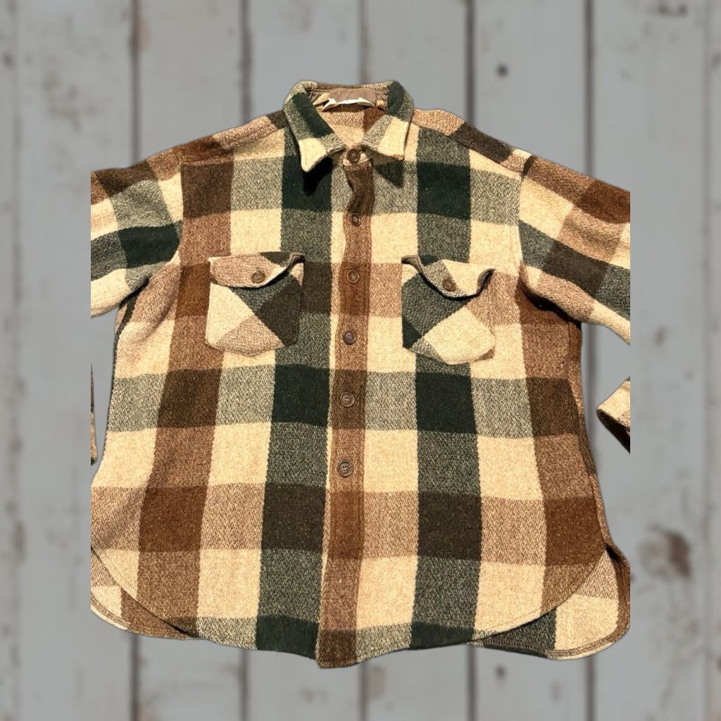 Vintage VINTAGE Woolrich Men's Blue Beige Buffalo Plaid Wool Flannel Shirt Jacket XL US Size US XL / EU 56 / 4 - 1 Thumbnail