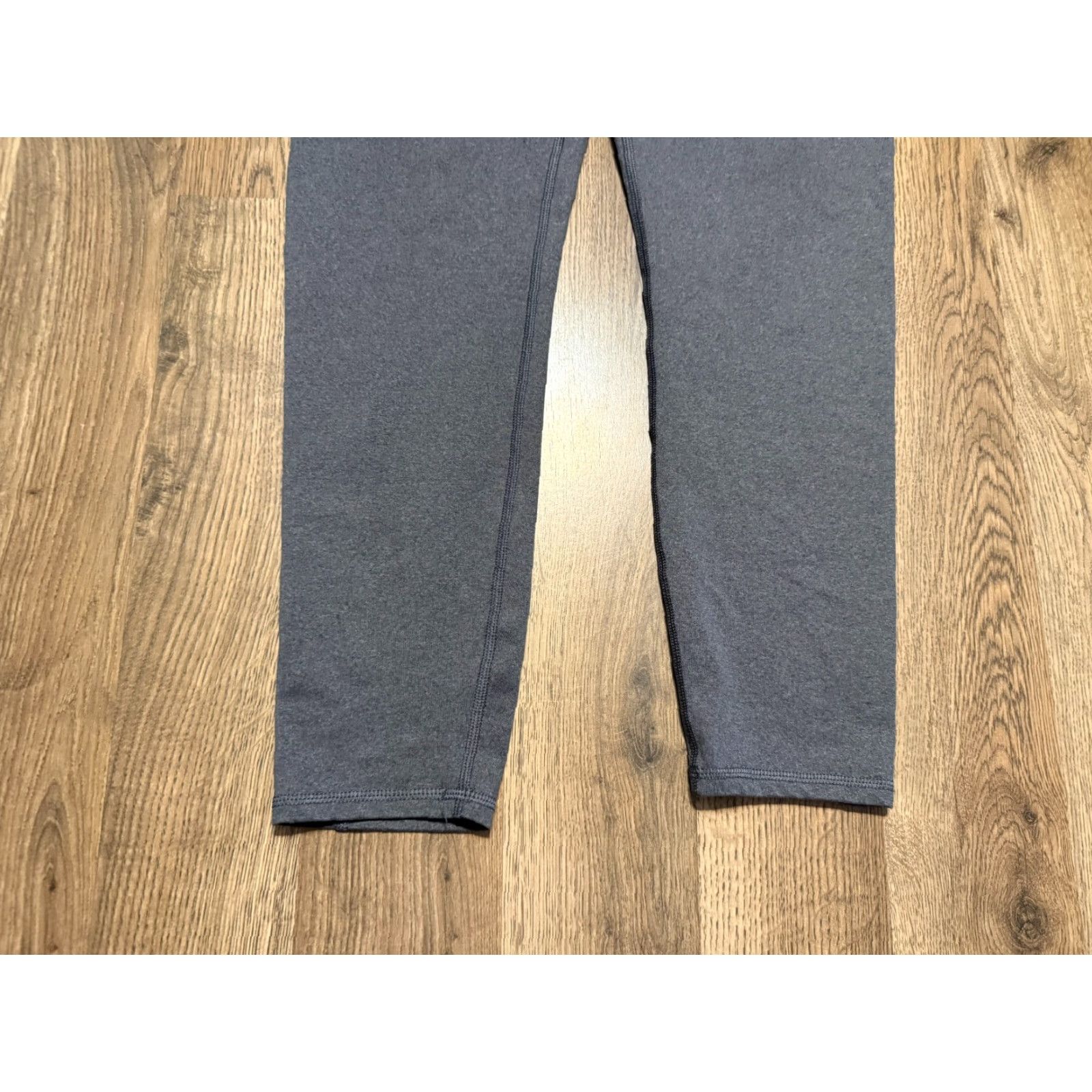 Fabletics Fabletics Leggings Women's Size Large Gray. Comfortable Pull On Casual Fit, Ankle, Regular, Solid, Pants, Modern, Fall Spring Summer, Men's? No. Size 36" / US 14 / IT 50 - 2 Thumbnail