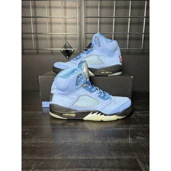 Jordan Brand Air Jordan 5 Retro "UNC University Blue" **PRE-OWNED** Size US 10 / EU 43 - 1 Thumbnail