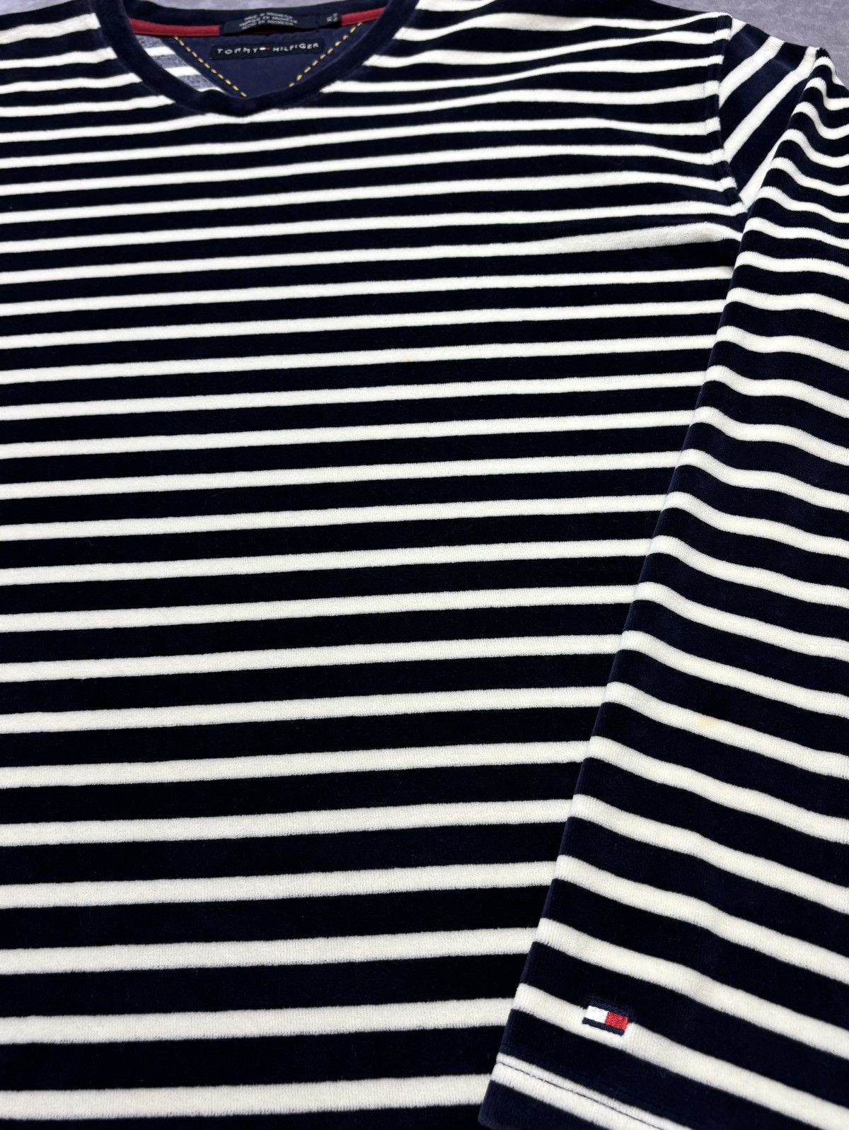 Tommy Hilfiger Vintage 90’s Tommy Hilfiger Striped Terry Long Sleeve Shirt Size US XL / EU 56 / 4 - 2 Thumbnail