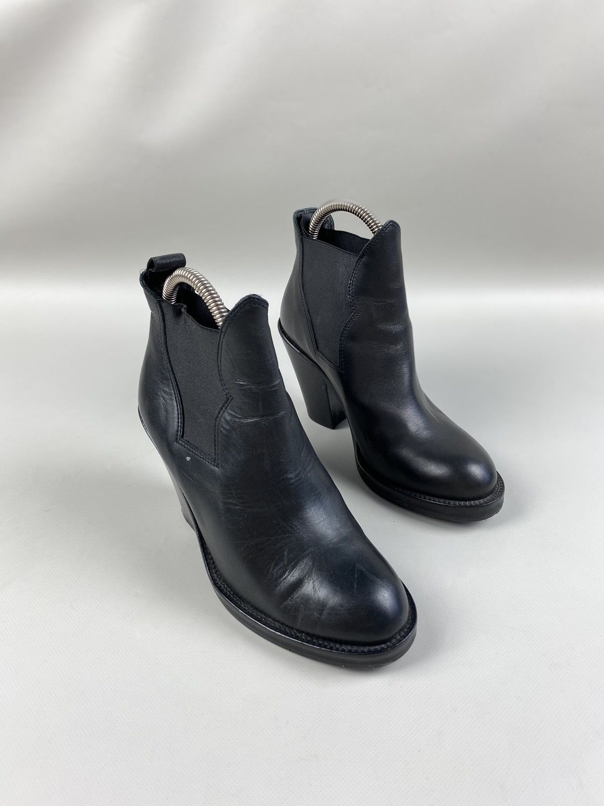 Acne Studios Acne ladies leather heeled boots size 37 Size US 7 / IT 37 - 2 Thumbnail