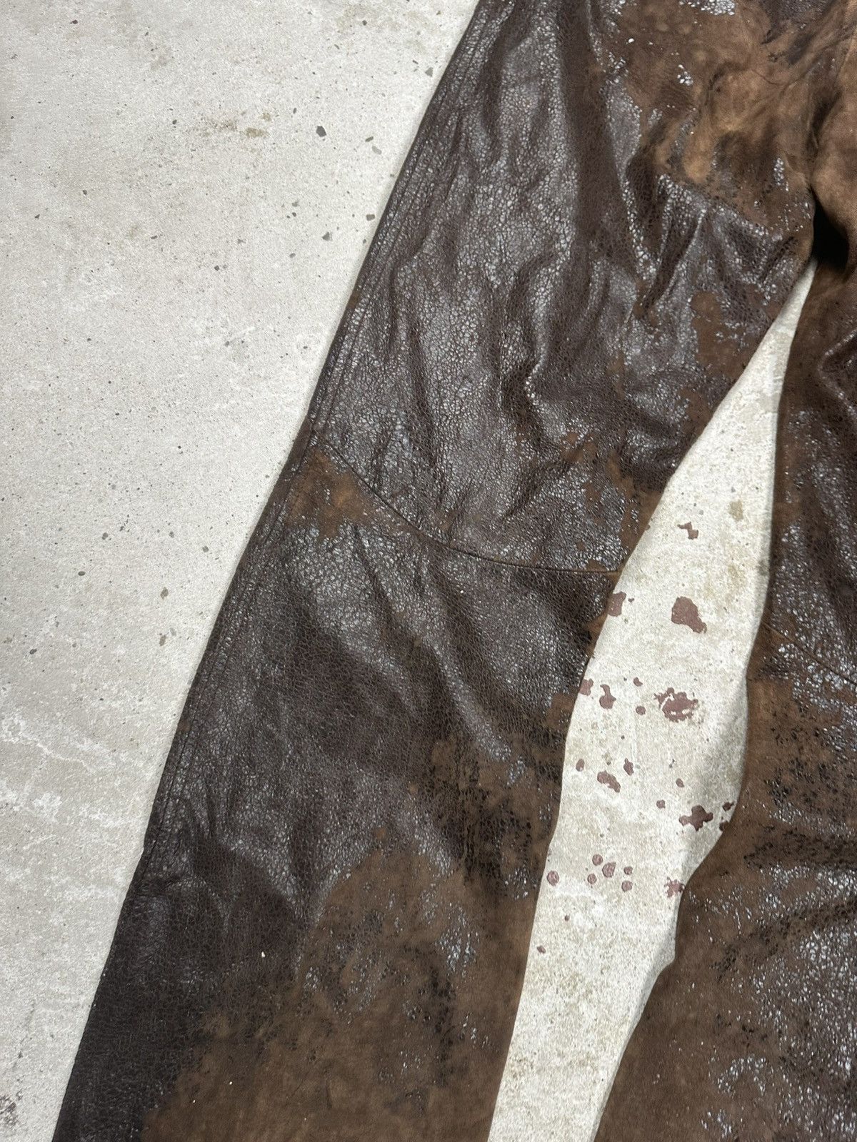 Roberto Cavalli AW2000 Roberto Cavalli Brown Leather Eroded Burnt Pants Size US 30 / EU 46 - 20 Thumbnail