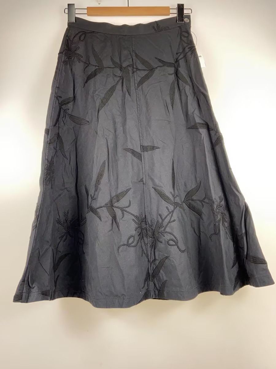 image of Comme Des Garcons x Junya Watanabe Floral Embroidered Skirt in Black, Women's (Size 27)