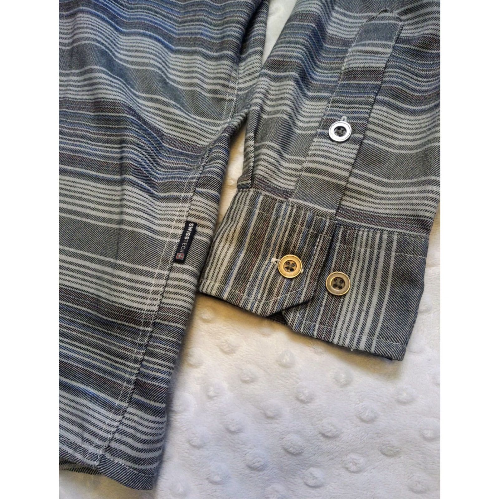 Vintage Swiss Tech Mens Shirt Large 42-44 Button Up Long Sleeve Gray Striped Casual Classic Outdoors Men L Gray Striped Button-Up Shirt Size US L / EU 52-54 / 3 - 5 Thumbnail
