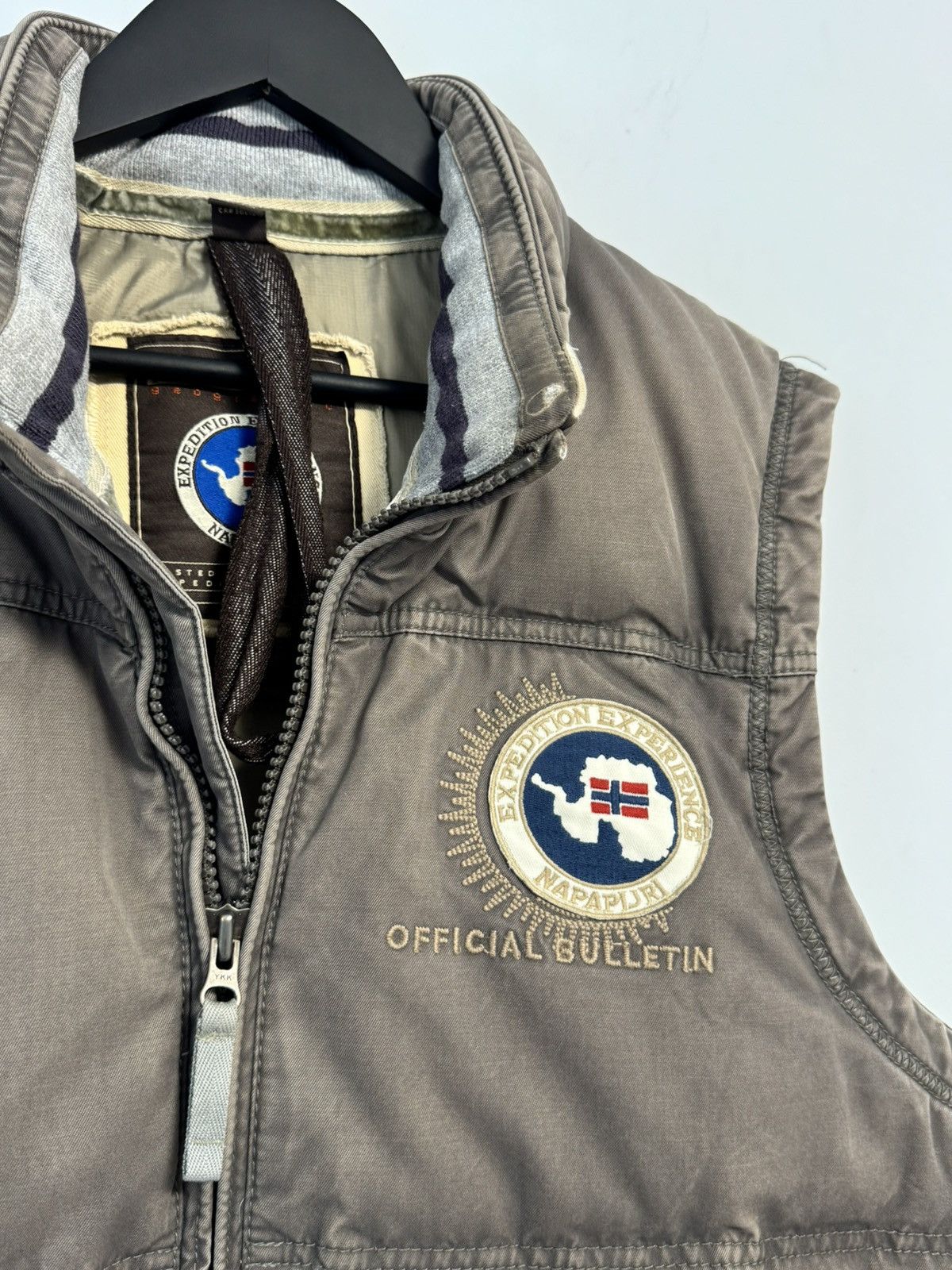 Napapijri Napapijri Vest Vintage 90’s Style hype Beige Size US L / EU 52-54 / 3 - 9 Thumbnail
