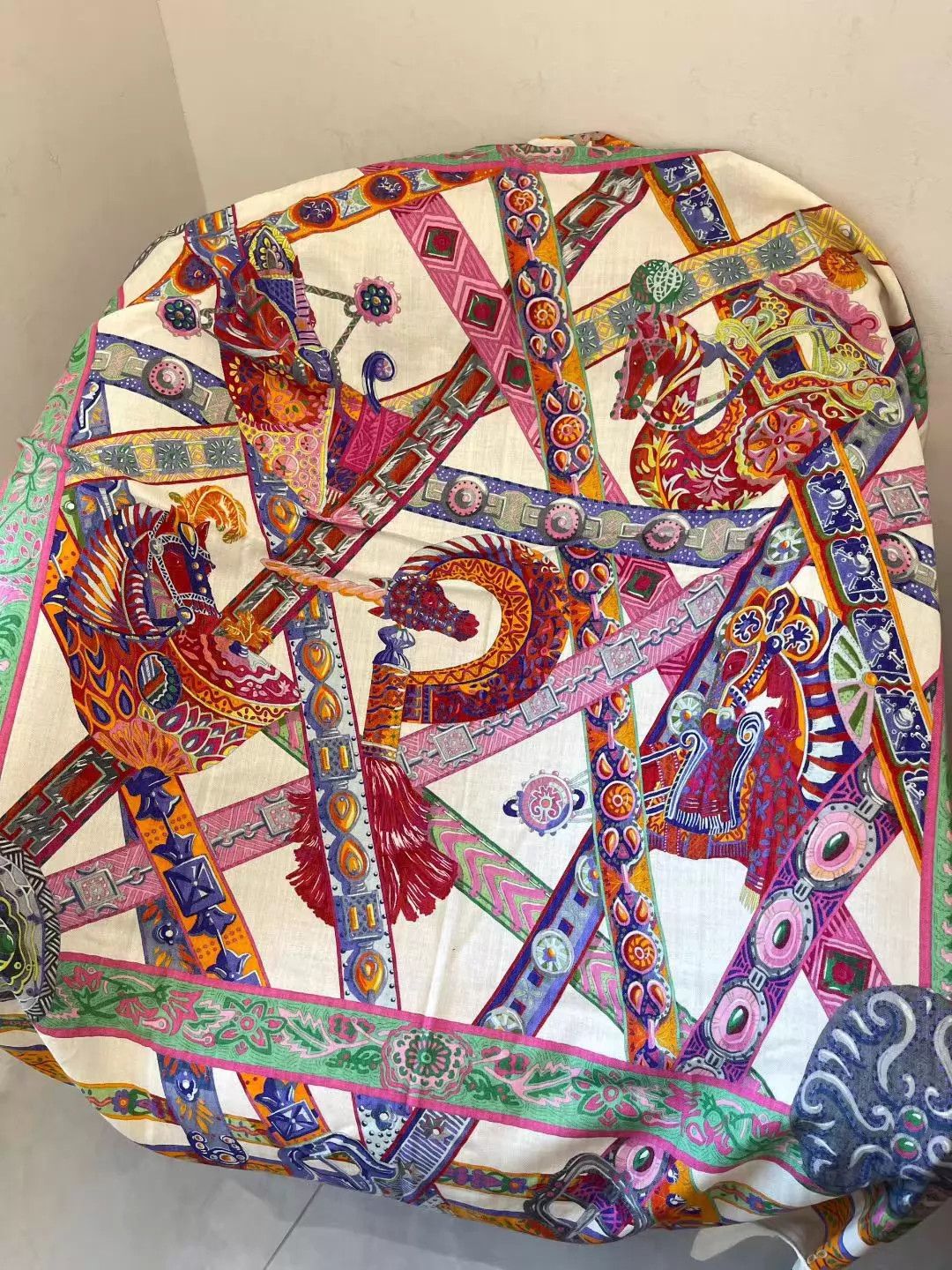 Hermes HERMES Unicorn Song Scarf 140x140 Tag Missing Tag cut off Size ONE SIZE - 5 Thumbnail