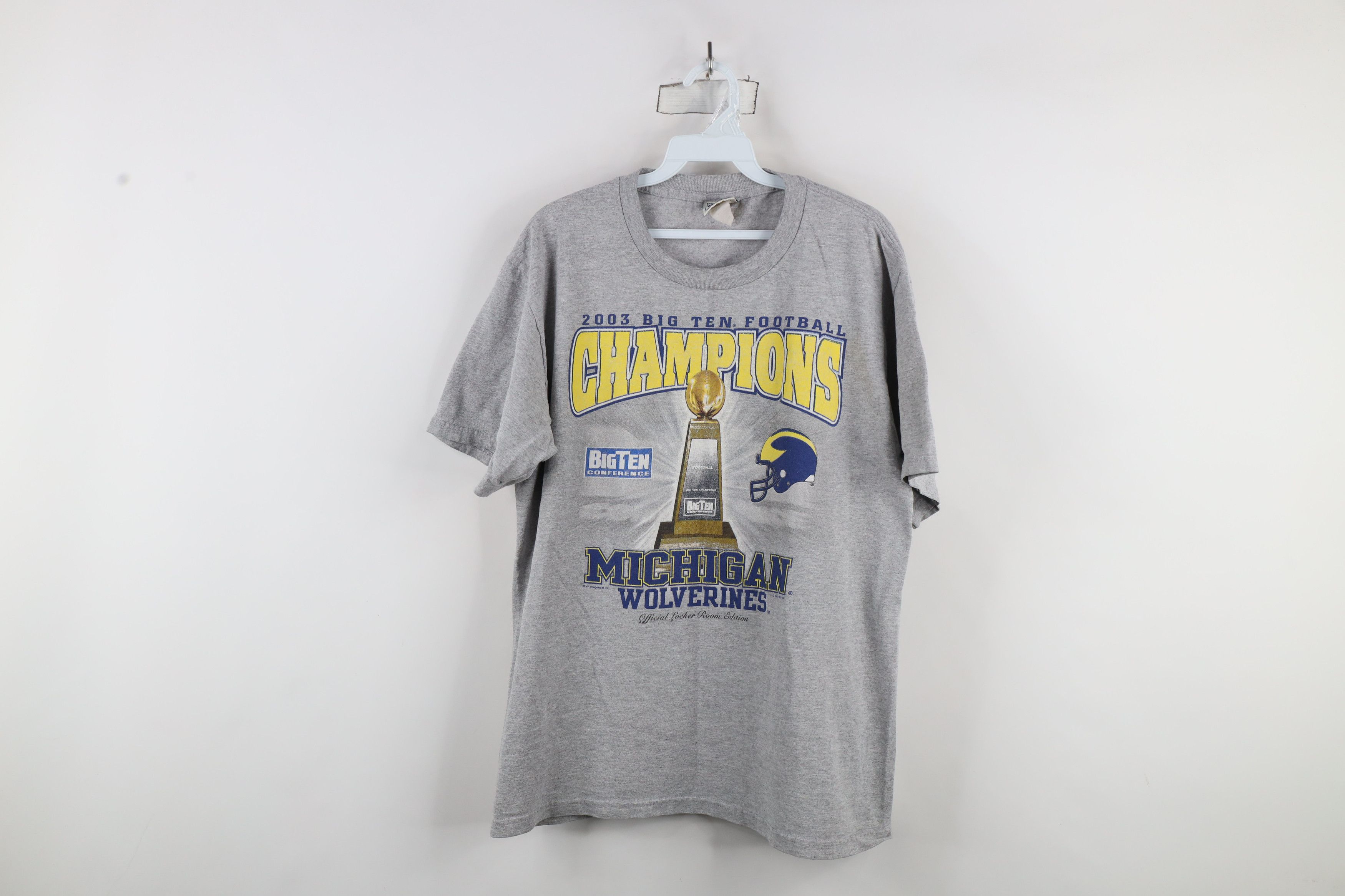 Vintage Vintage Ten Champs University of Michigan Football T-Shirt Size US M / EU 48-50 / 2 - 1 Thumbnail