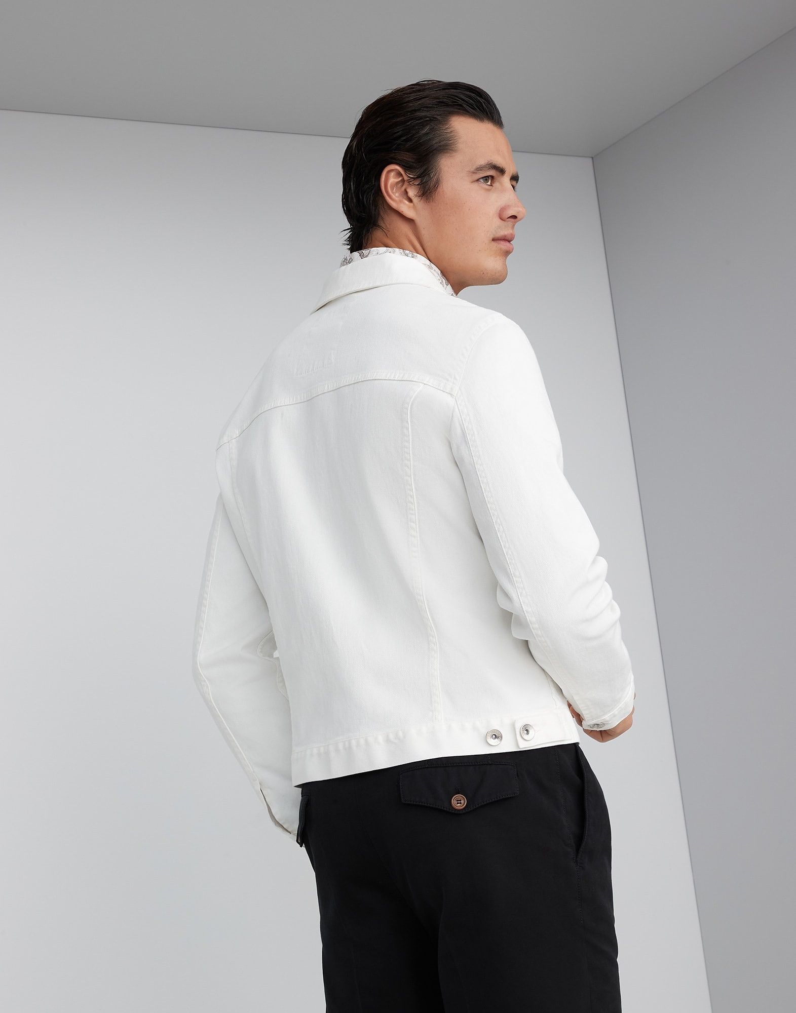 Brunello Cucinelli Denim Jacket in White Size US M / EU 48-50 / 2 - 3 Thumbnail