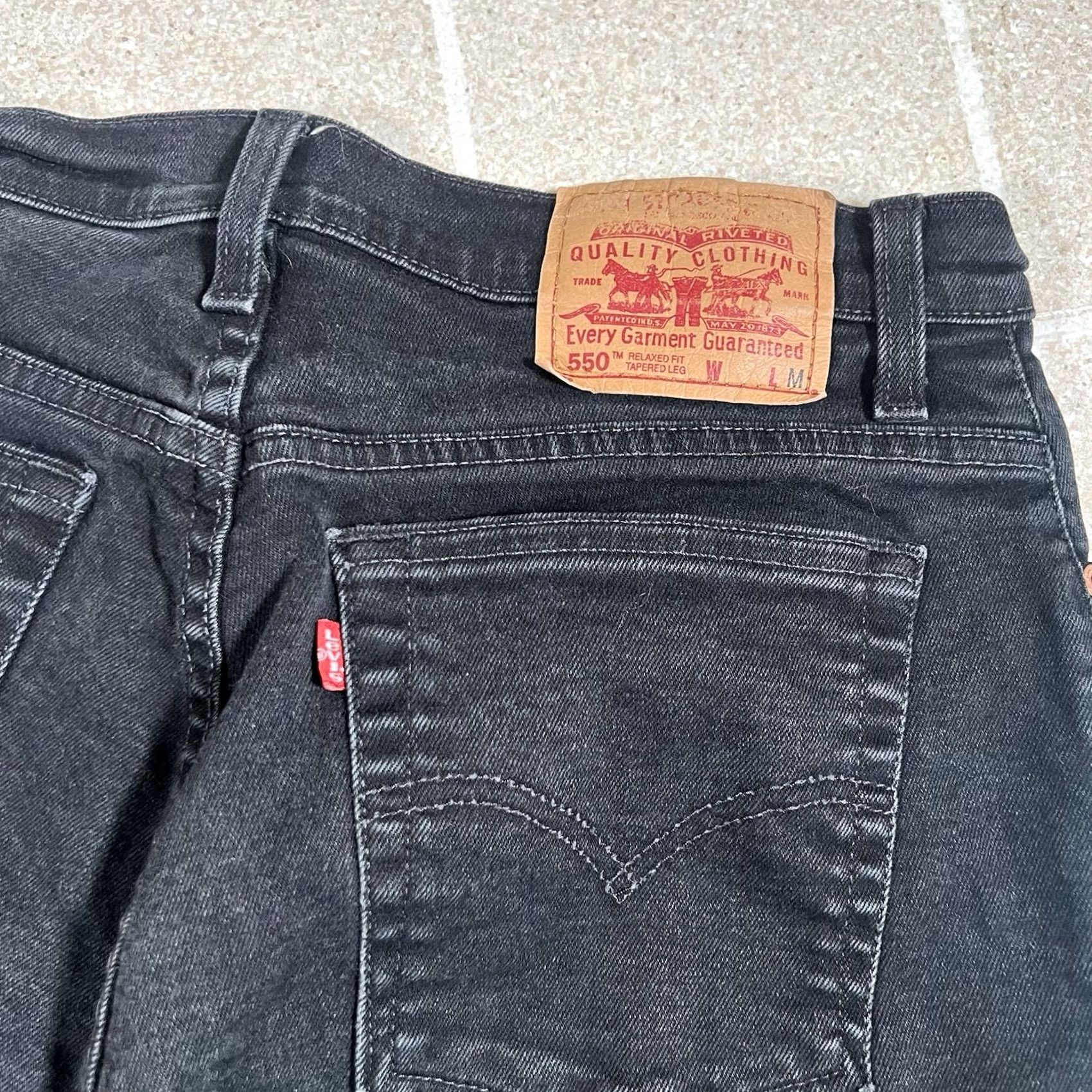 Levi's VINTAGE Levi's 550 Relaxed Fit Tapered Leg Black Jeans Women's 14 Reg M (32x30) Mens Size 32" / US 10 / IT 46 - 3 Thumbnail