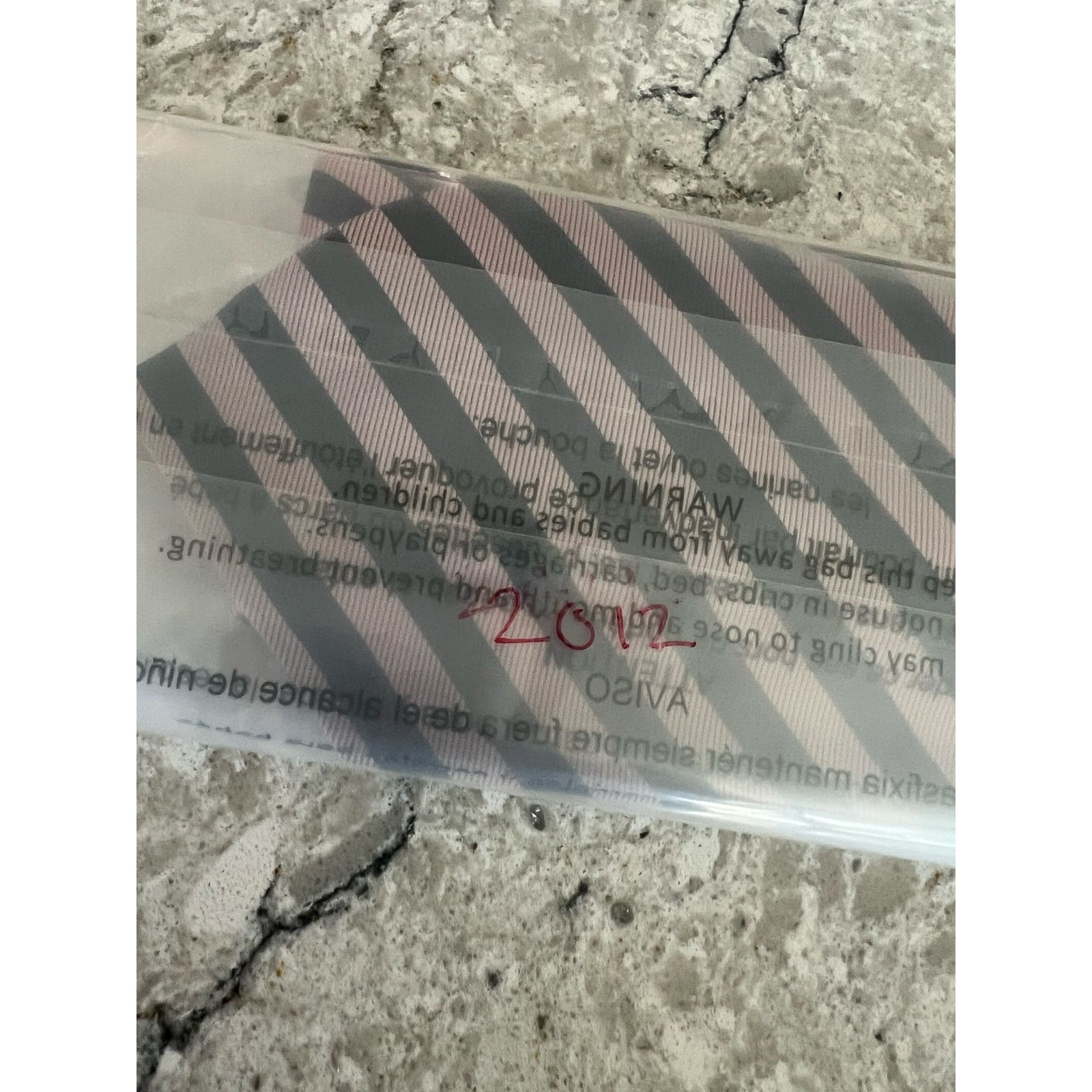 Van Heusen Van Heusen 100% Silk Men's Neck Tie Pink w Navy Blue Stripes Size ONE SIZE - 9 Thumbnail