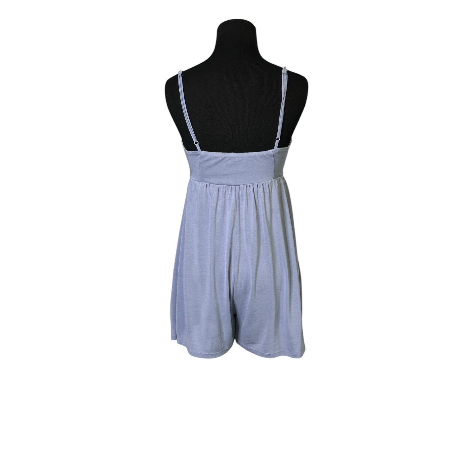 Urban Outfitters Urban Outfitters lilac strappy romper size XS Size 26" / US 2 / IT 38 - 7 Thumbnail