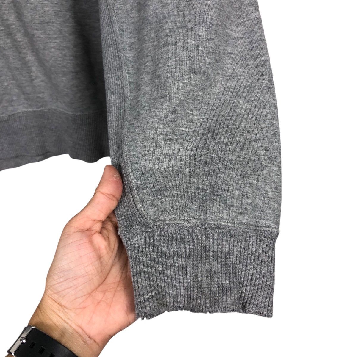 Nike Nike Small Swoosh Crewneck — Vintage Grey Essential Size US XL / EU 56 / 4 - 11 Thumbnail