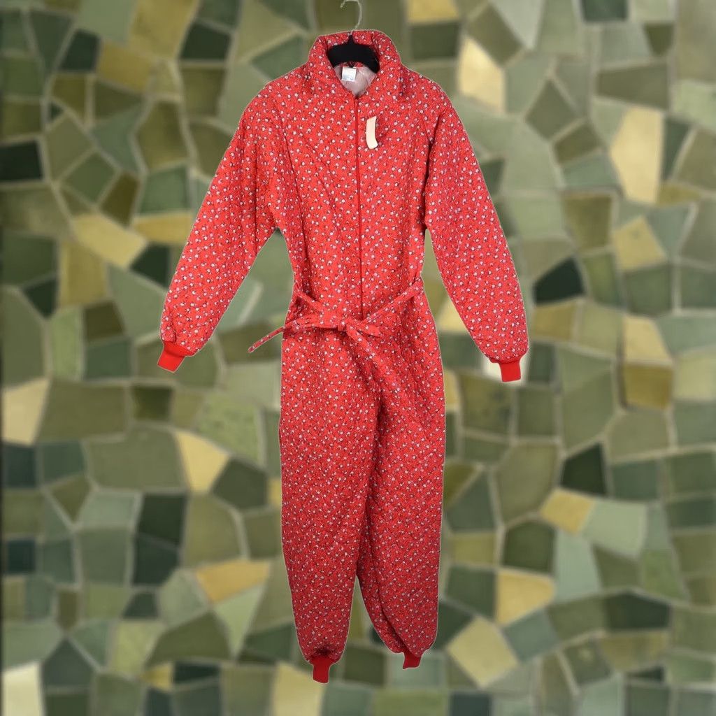 Vintage VINTAGE 70s Empire Insulated Wear Red Floral Quilted Jumpsuit Ski Suit Womens Large Long Sleeve Zip Front Size 36" / US 14 / IT 50 - 1 Thumbnail