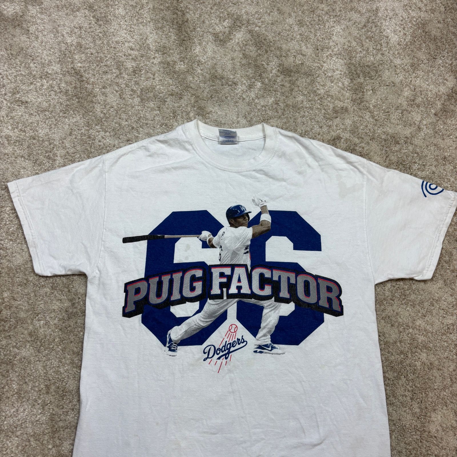 Gildan × MLB Los Angeles Dodgers Puig Factor 66 Short Sleeve Shirt Mens M Size US M / EU 48-50 / 2 - 2 Thumbnail