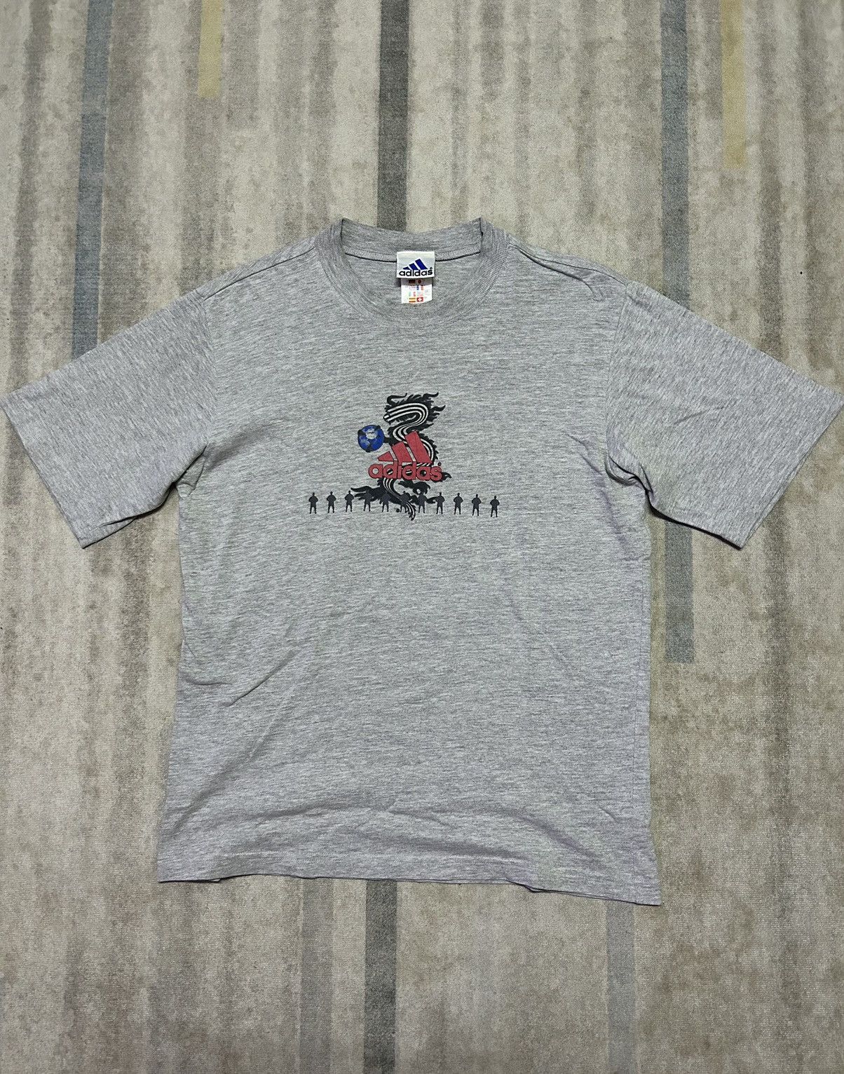 Adidas Adidas vintage tshirt Size US S / EU 44-46 / 1 - 1 Thumbnail