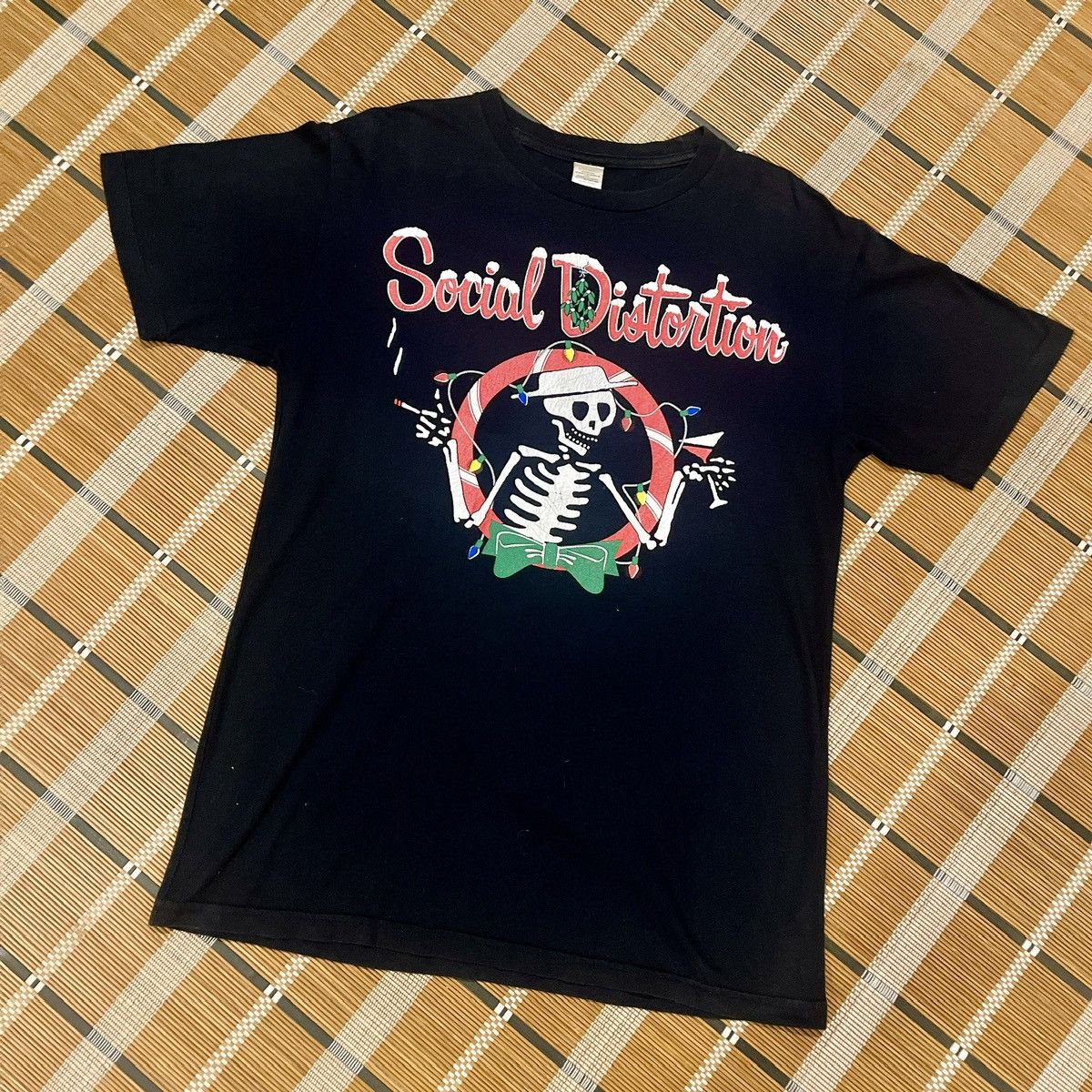 Band Tees × Vintage VTG90’s Social Distortion Merry Christmas Time Size US M / EU 48-50 / 2 - 1 Thumbnail