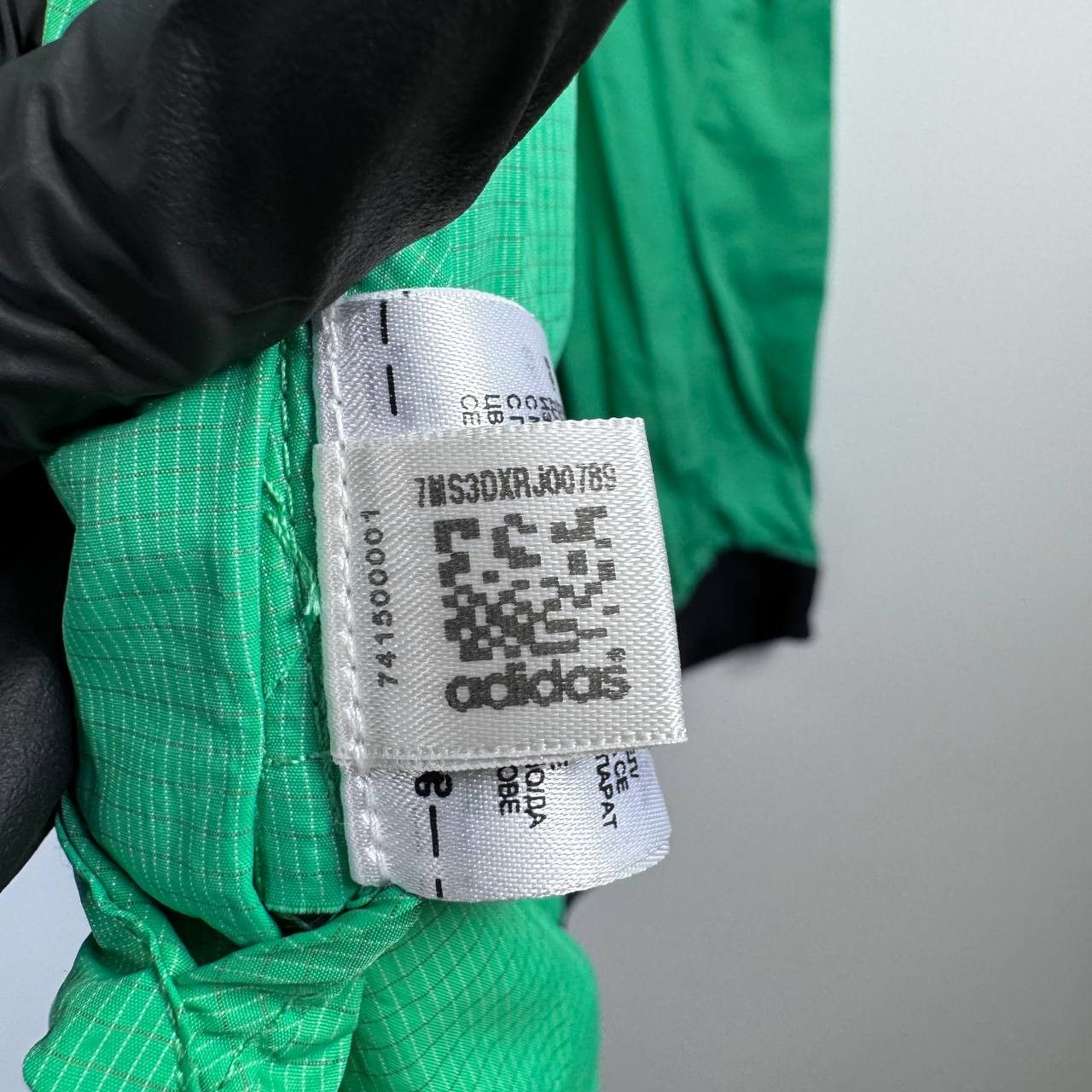Adidas Adidas Green Lightweight Windbreaker Jacket Full Zip Size L Size US L / EU 52-54 / 3 - 9 Thumbnail