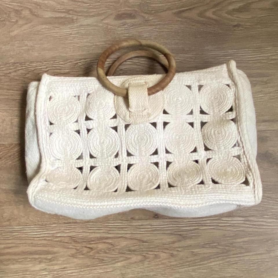 Other Handmade Universal Thread Ivory Purse with Wood Handles Size ONE SIZE - 4 Thumbnail