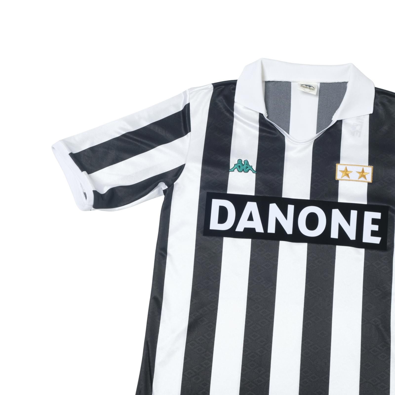 Kappa 1992/94 Juventus Home Shirt Kappa (M) Size US M / EU 48-50 / 2 - 3 Thumbnail