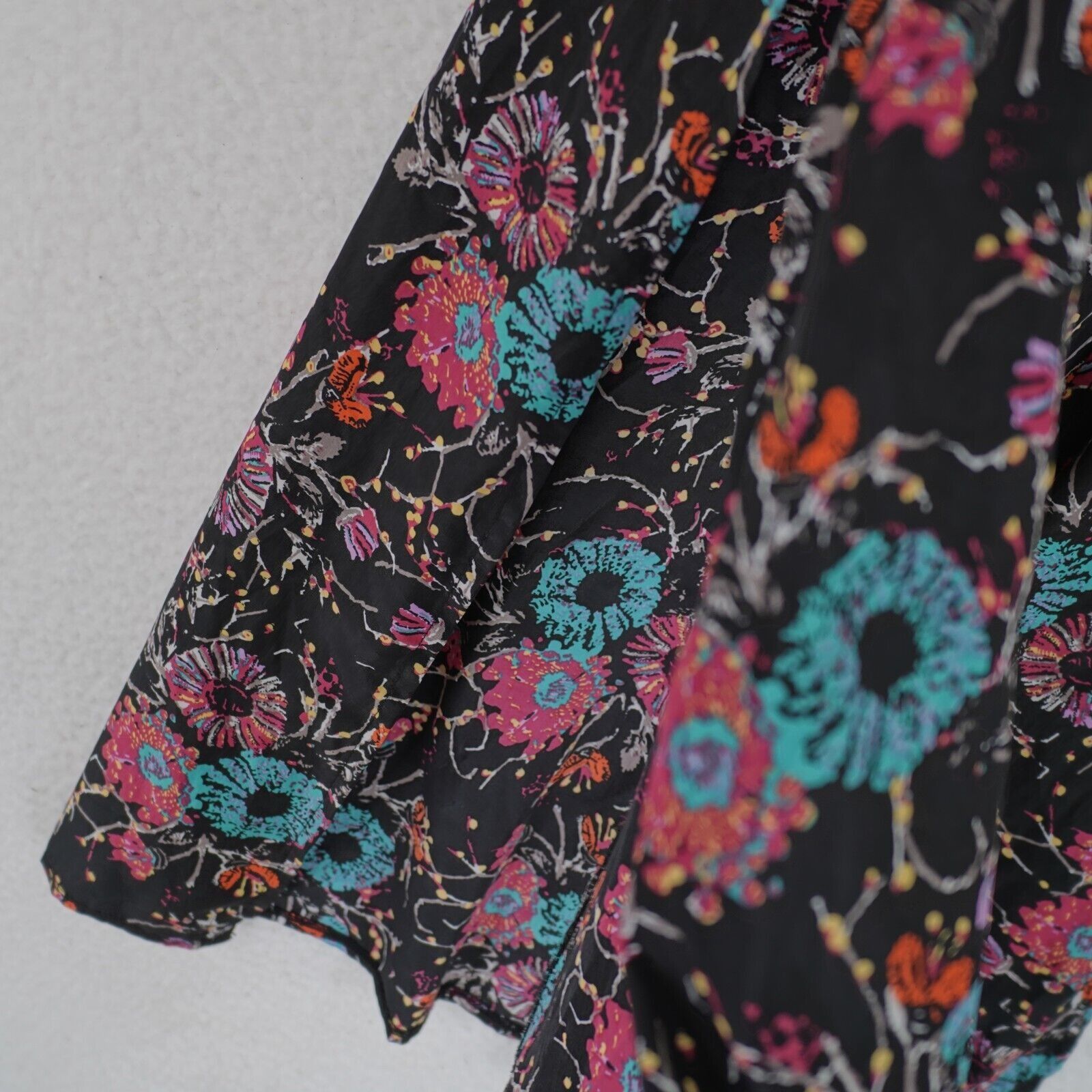 Designer LuLaRoe Small Long Open Blouse / Top Black Teal Pink Floral Size S / US 4 / IT 40 - 2 Thumbnail