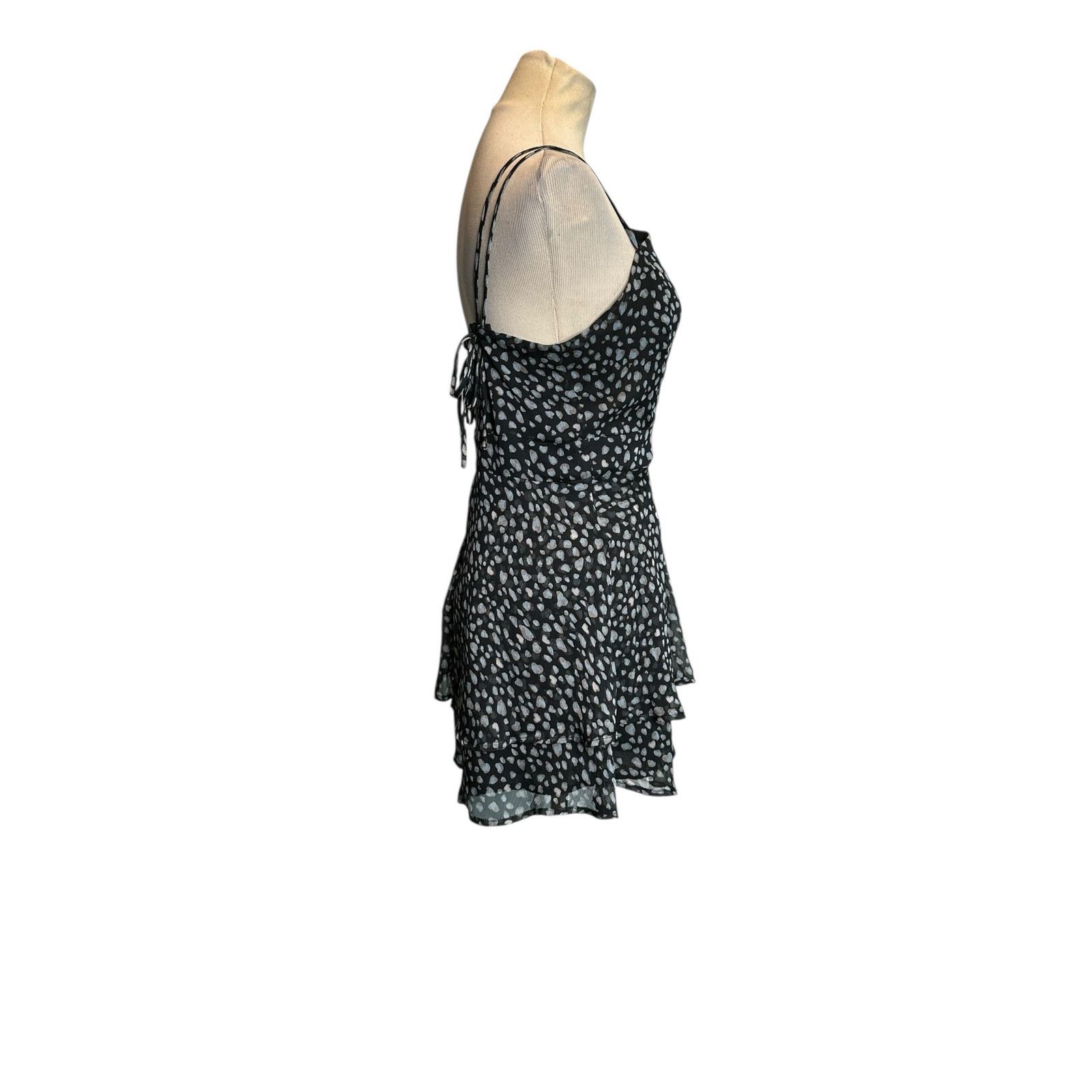 Anthropologie Le Lis black gray print ruffled romper size Large Size L / US 10 / IT 46 - 20 Thumbnail