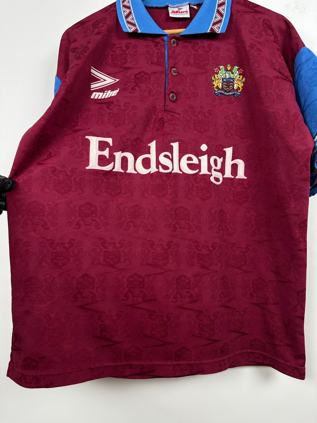 Vintage 1993/95 Mitre Burnley FC Vintage Home Soccer Jersey Size US L / EU 52-54 / 3 - 12 Thumbnail