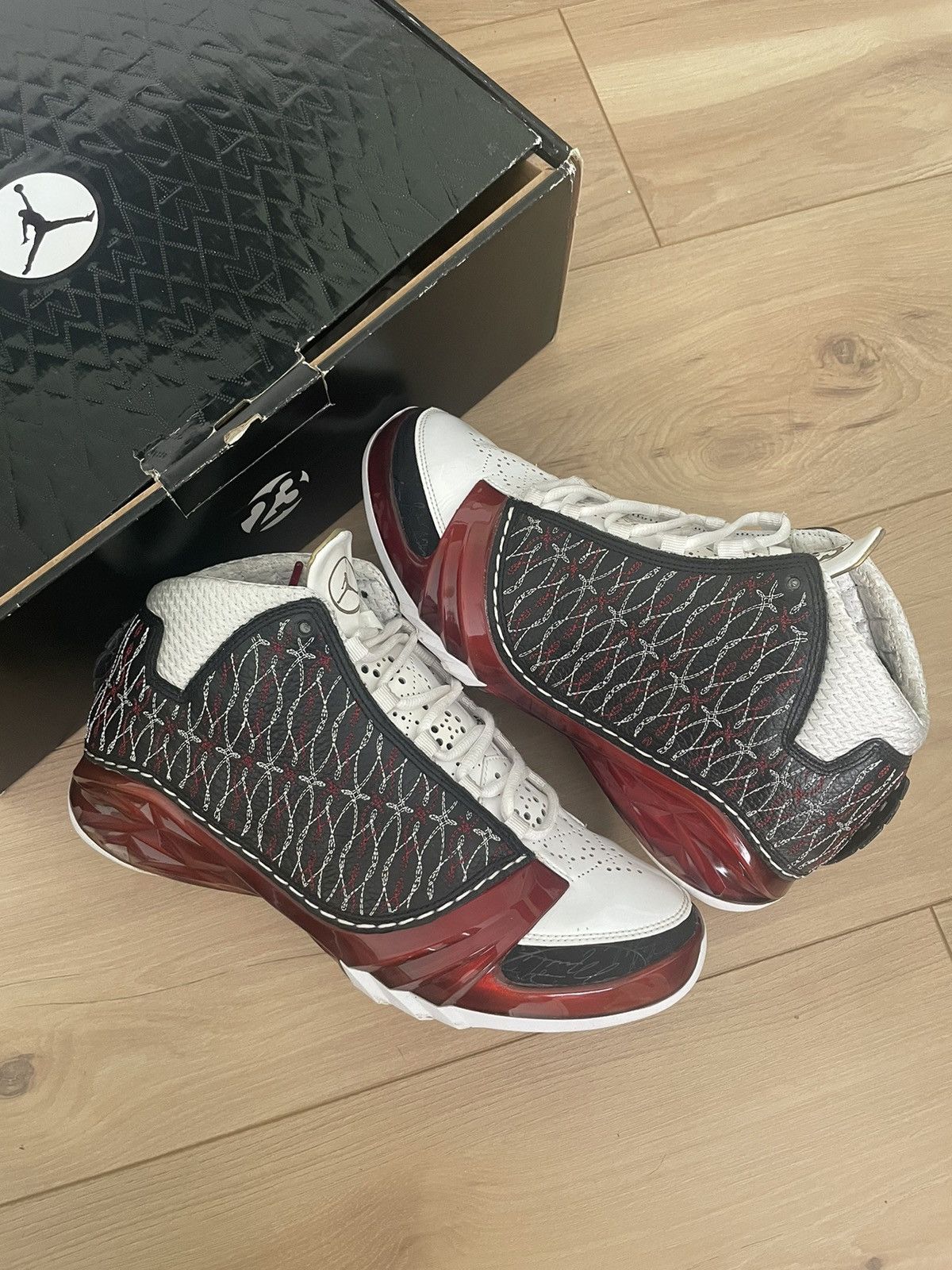 image of Air Jordan 23 Chicago 2008 Shoes in White, Men's (Size 10)