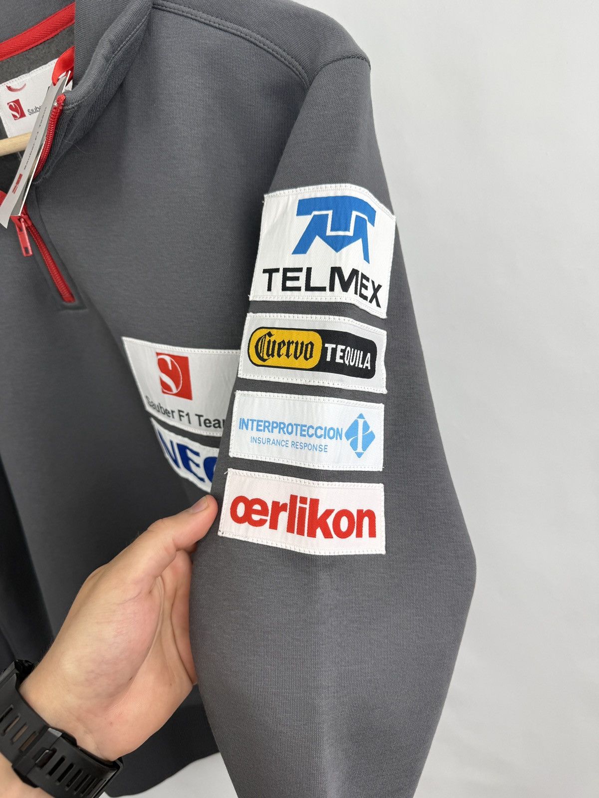 Formula 1 ❗️NWT 🇨🇭 Sauber F1 Team NEC Formula 1 Pirelli Zip Sweatshirt Size US S / EU 44-46 / 1 - 9 Thumbnail