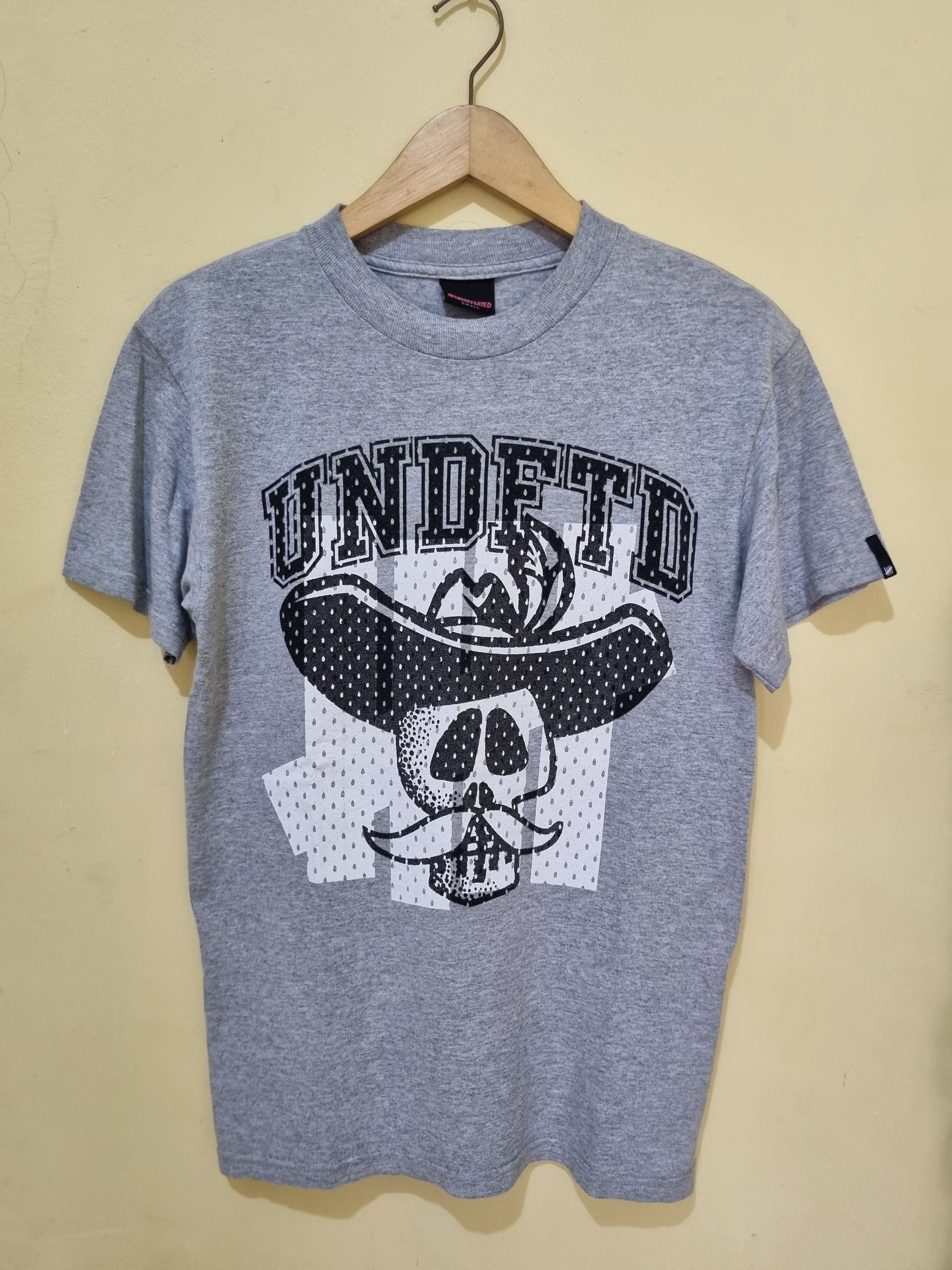 Undefeated Undefeated X Stussy tee Size US S / EU 44-46 / 1 - 2 Thumbnail