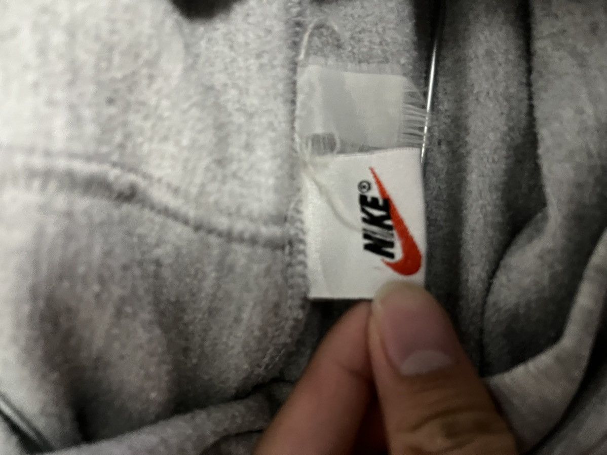 Nike Vintage Nike Hoodie fits a Medium Size US M / EU 48-50 / 2 - 3 Thumbnail