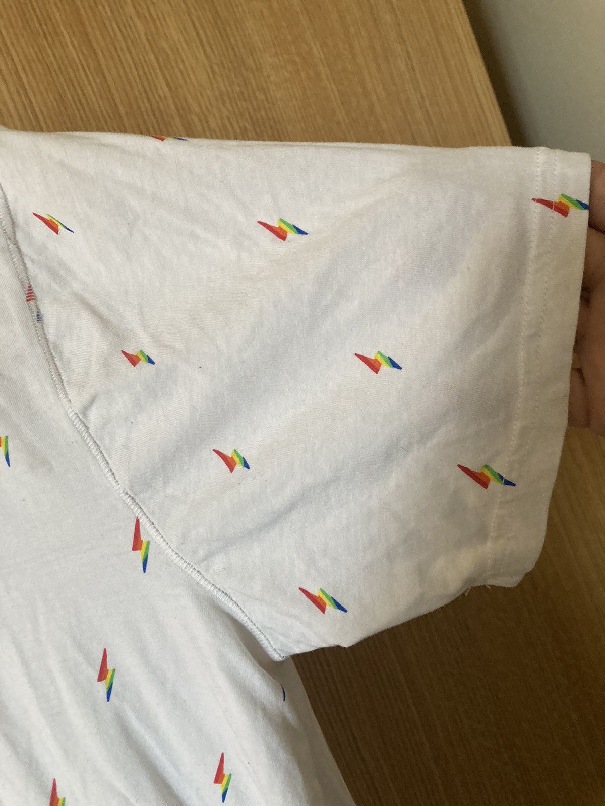 Free Planet Free Planet Rainbow White tee Size US XL / EU 56 / 4 - 2 Thumbnail