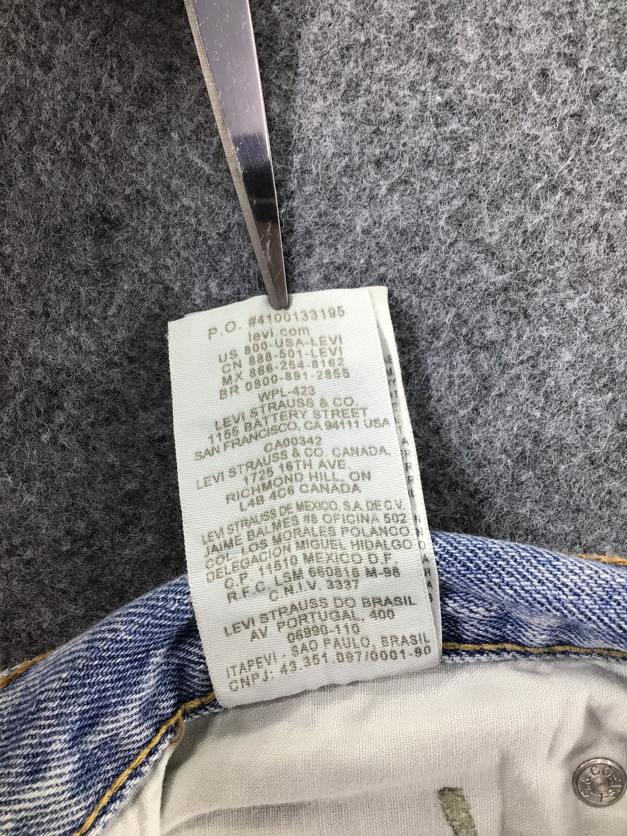 Levi's Vintage Levis 550 Jeans Medium Wash Denim -J426 Size US 34 / EU 50 - 11 Thumbnail
