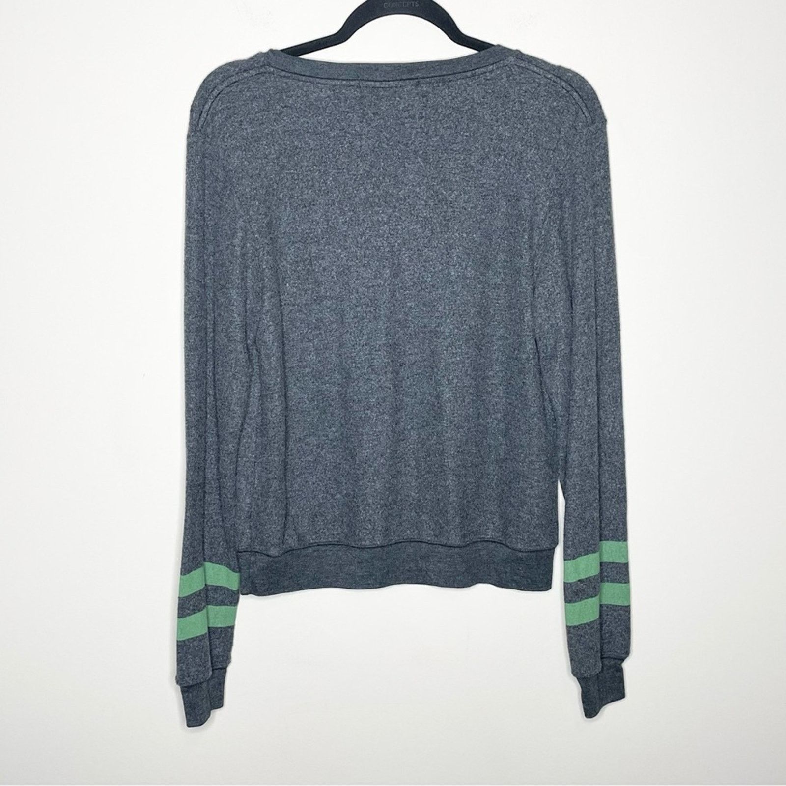 Wildfox NWOT Wildfox Irish whiskey makes me frisky sweatshirt Size S / US 4 / IT 40 - 2 Thumbnail