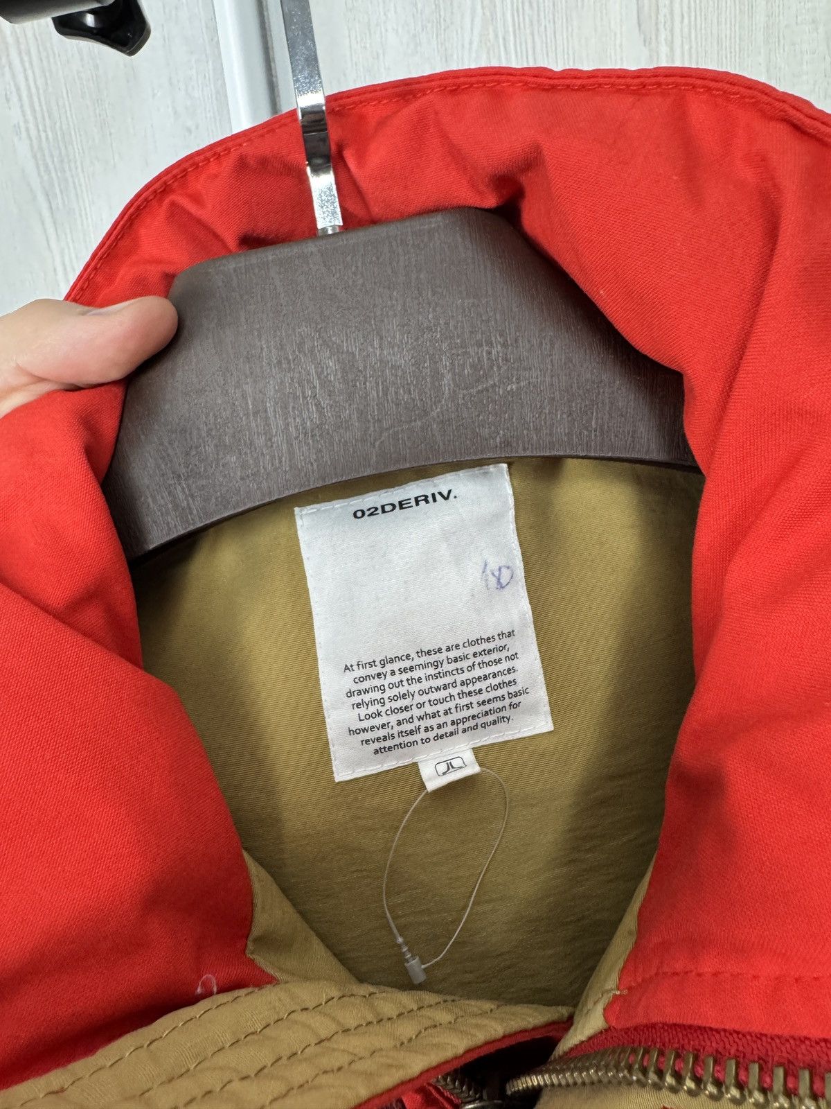 02DERIV. 02deriv. Red multipocket down vest size 1/S Size US S / EU 44-46 / 1 - 13 Thumbnail