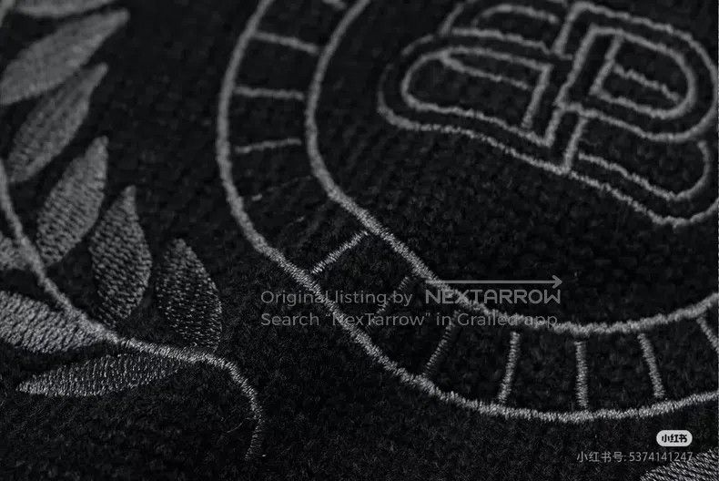Balenciaga Balenciaga Double B Wheat Crown Embroidered Logo Round Nec Size US S / EU 44-46 / 1 - 2 Thumbnail