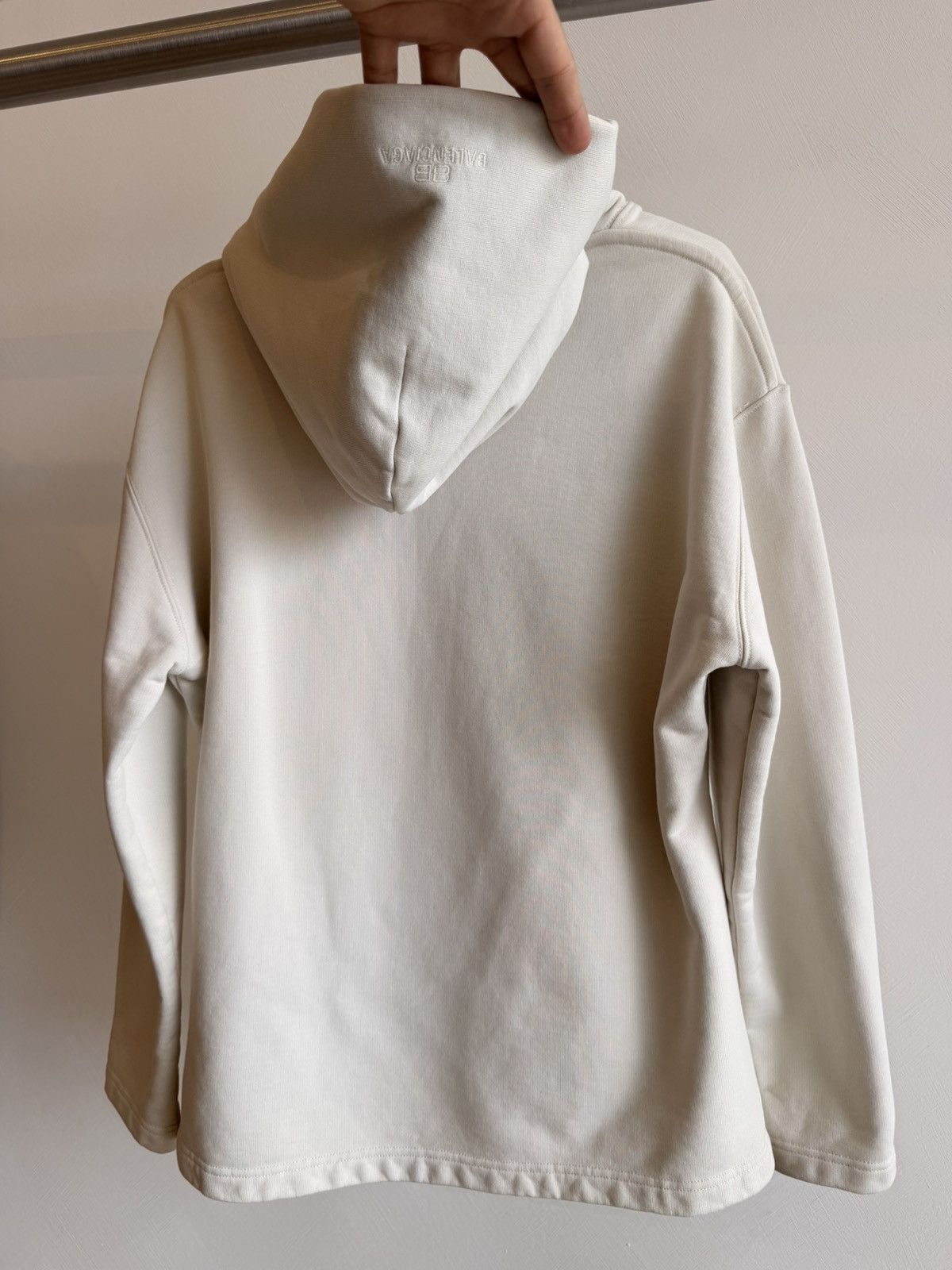 Balenciaga Balenciaga Garde-Robe Cream Beige Hoodie Women BB Size S Size S / US 4 / IT 40 - 8 Thumbnail