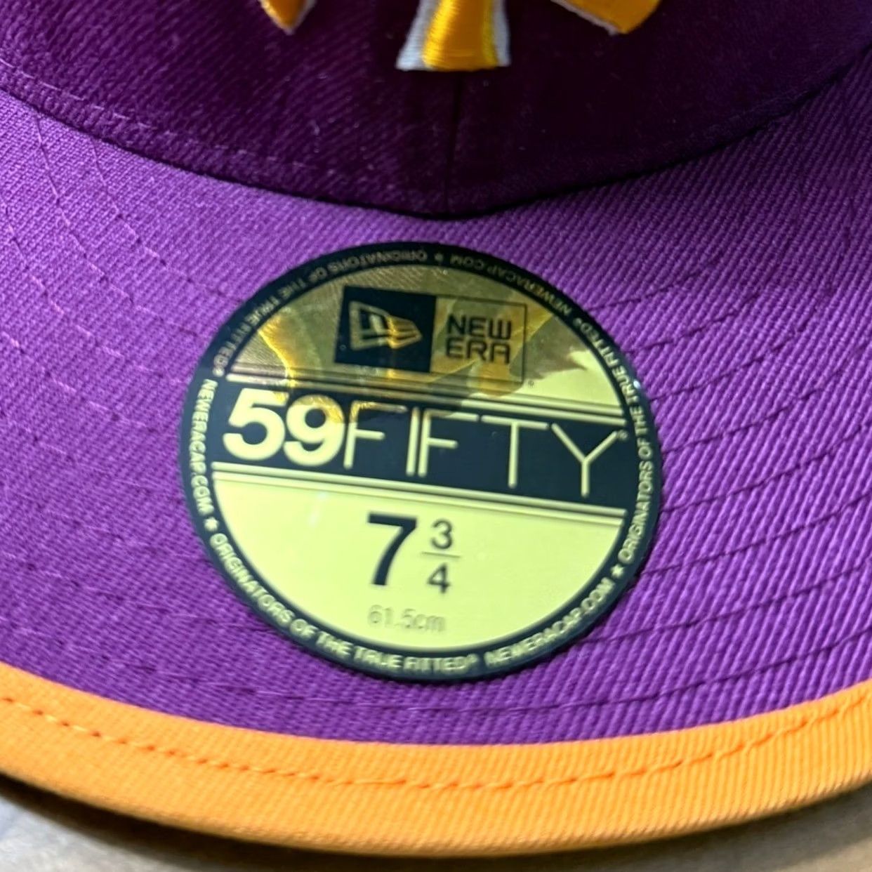 New Era VINTAGE New Era New York Yankees Hat Mens 7 3/4 Purple Orange 59FIFTY Fitted MLB Cap Size ONE SIZE - 3 Thumbnail