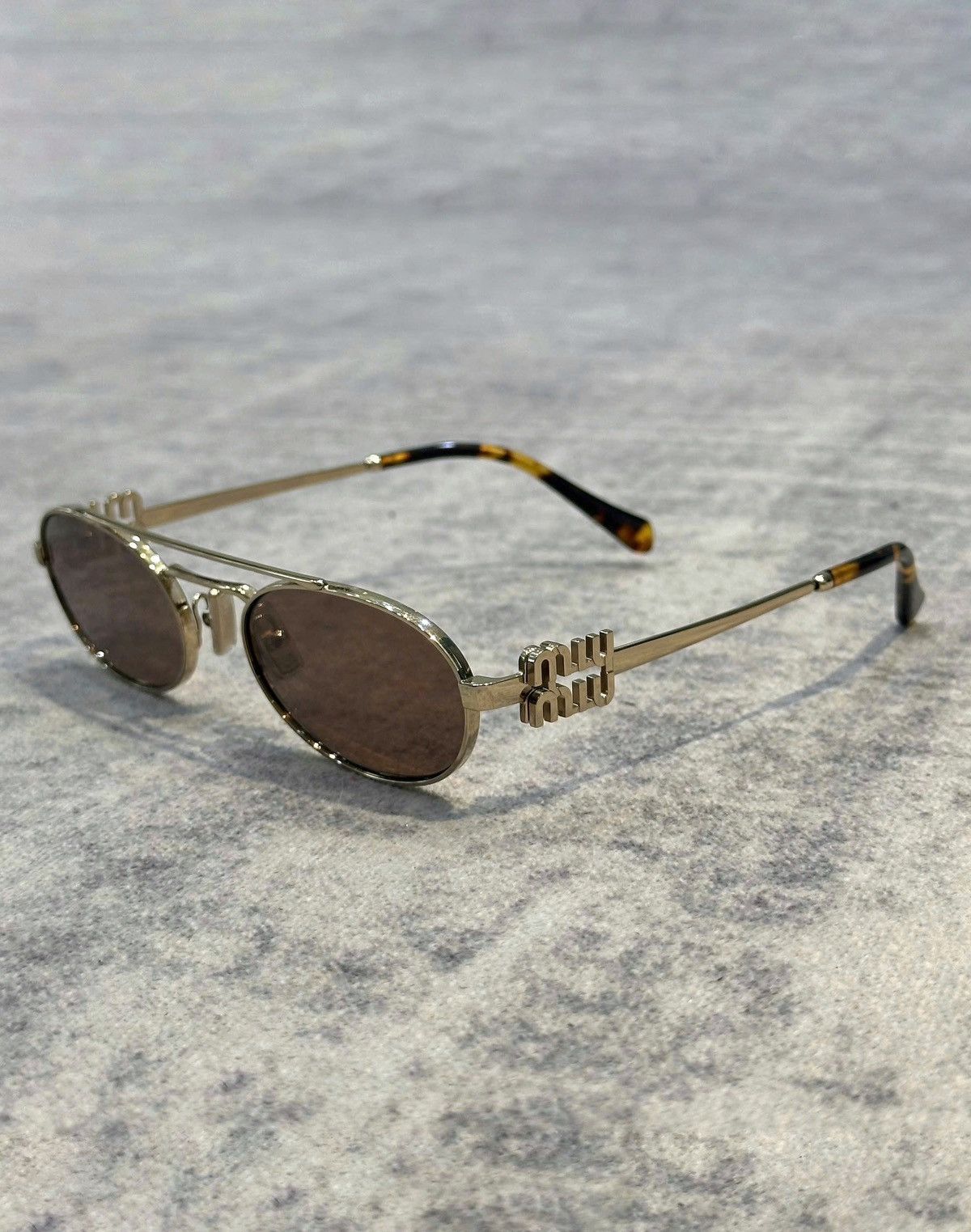 Miu Miu MIU MIU 0MU 54ZS ZVN70D Size ONE SIZE - 1 Thumbnail