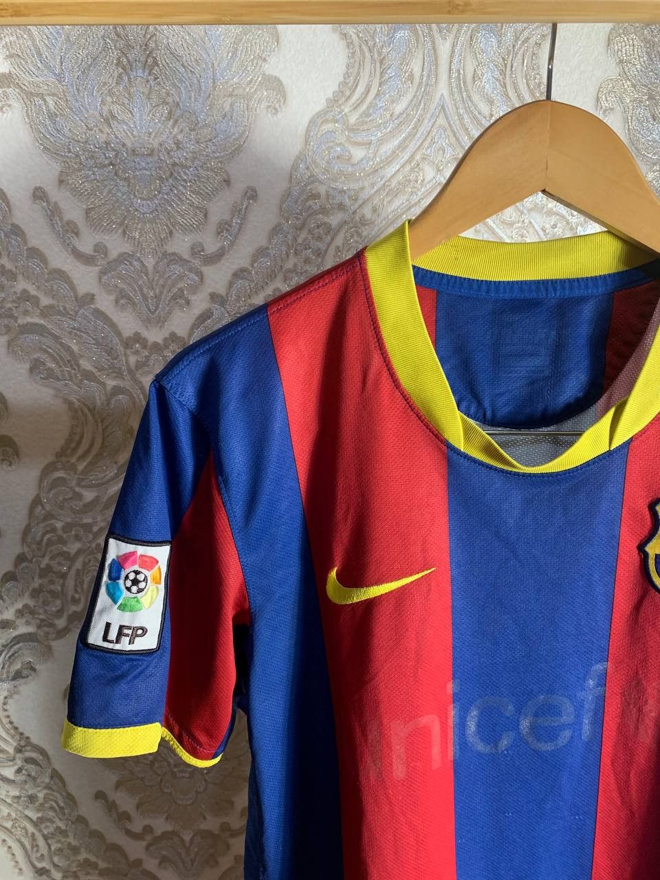 Nike Vintage Nike FC Barcelona Spain Soccer Jersey Retro Y2K Size US M / EU 48-50 / 2 - 4 Thumbnail